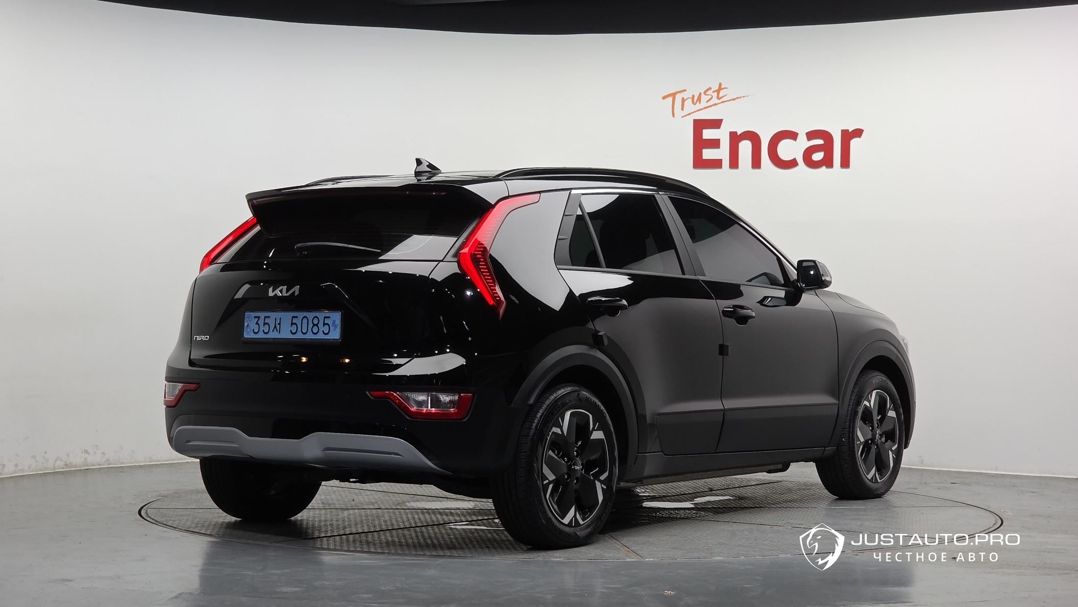 Автомобиль Kia Niro
