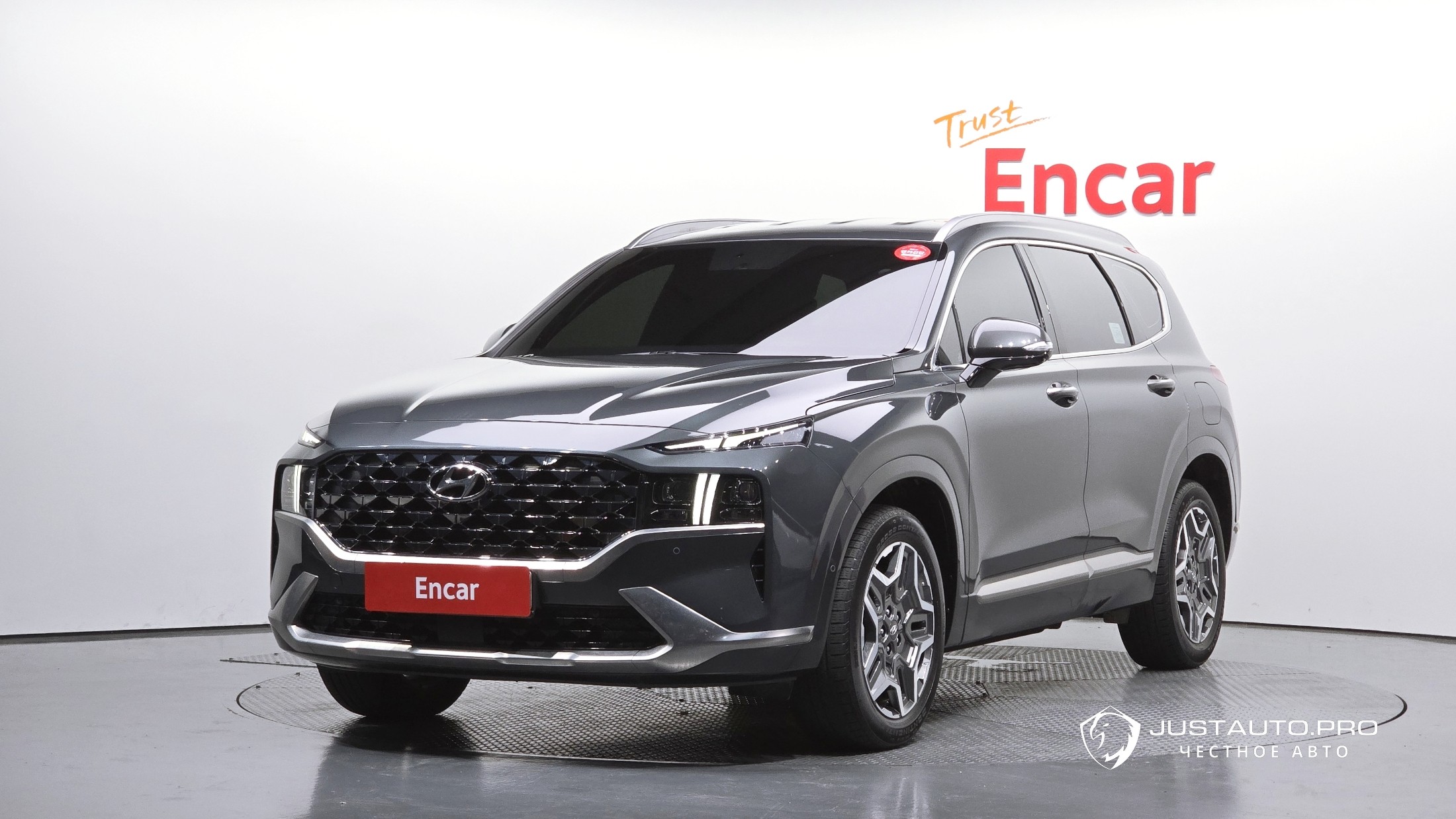 Автомобиль Hyundai Santafe