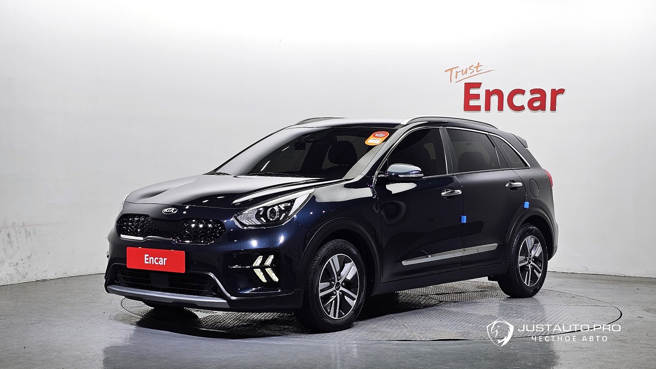 Автомобиль Kia Niro