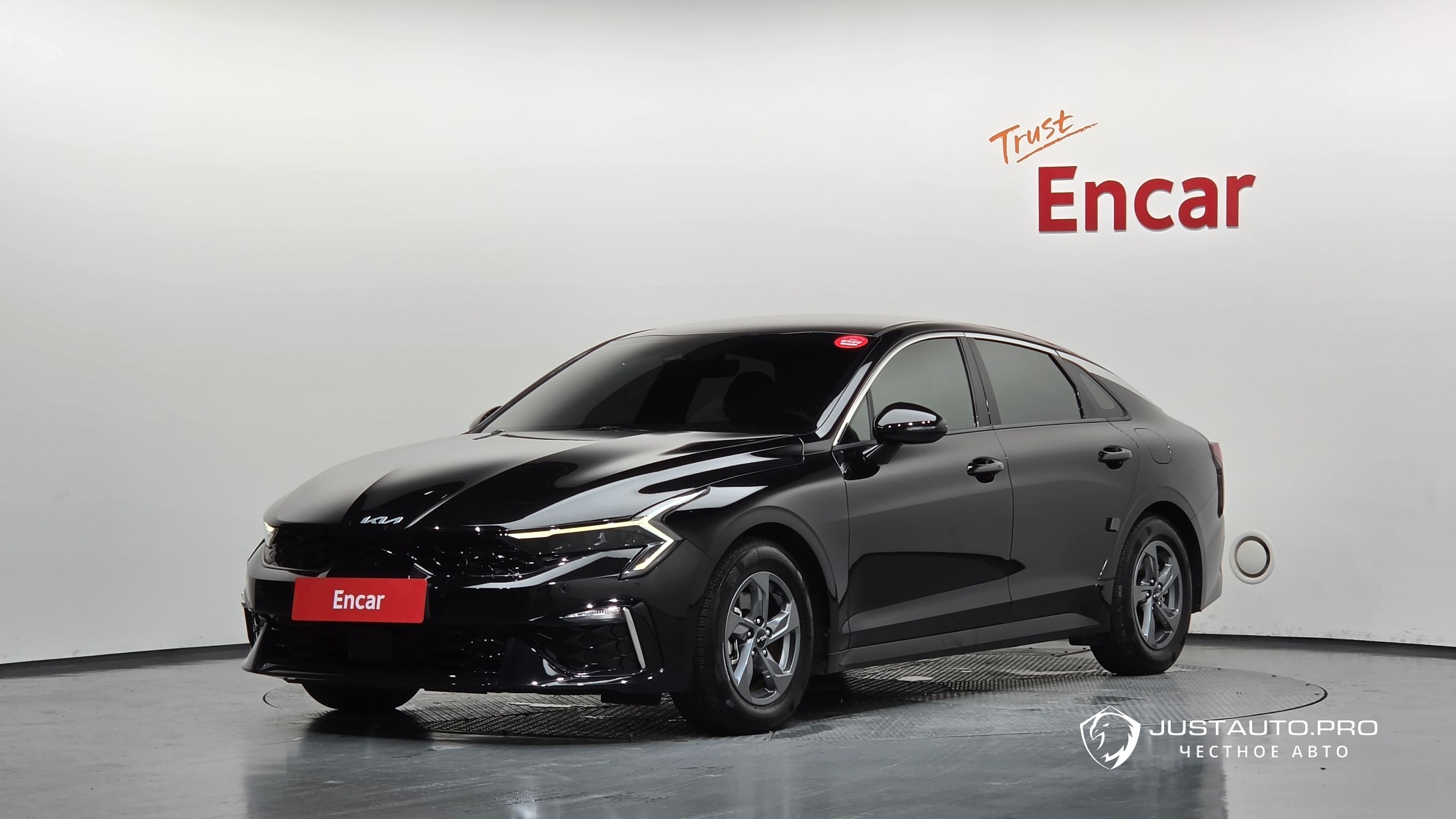 Автомобиль Kia K5