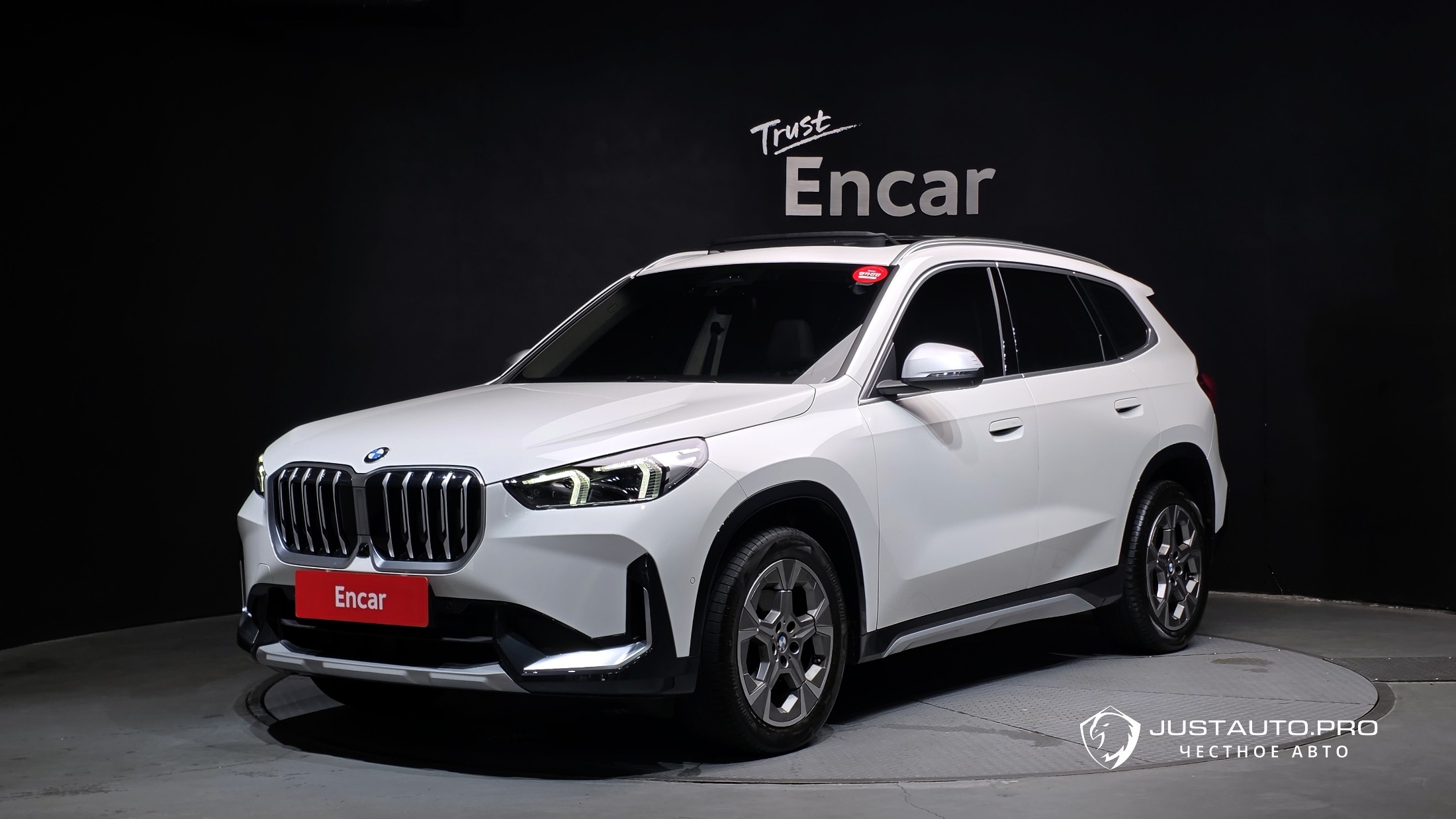 Автомобиль BMW X1