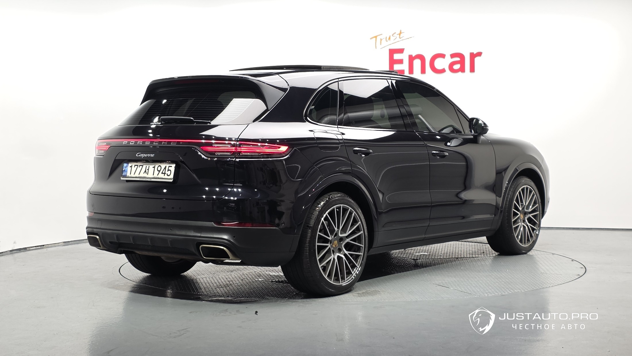 Автомобиль Porsche Cayenne