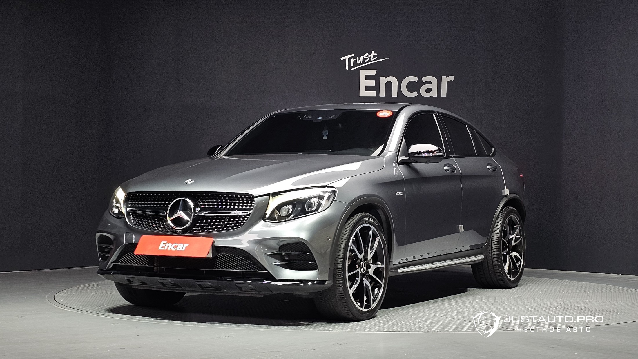Автомобиль Mercedes-Benz GLC-Class