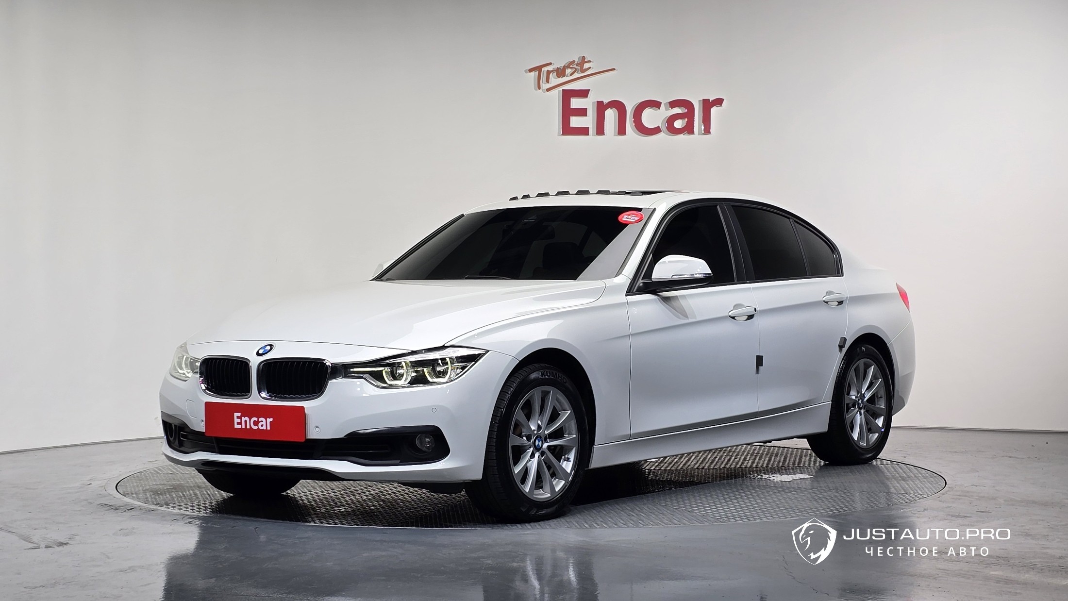 Автомобиль BMW 3-Series