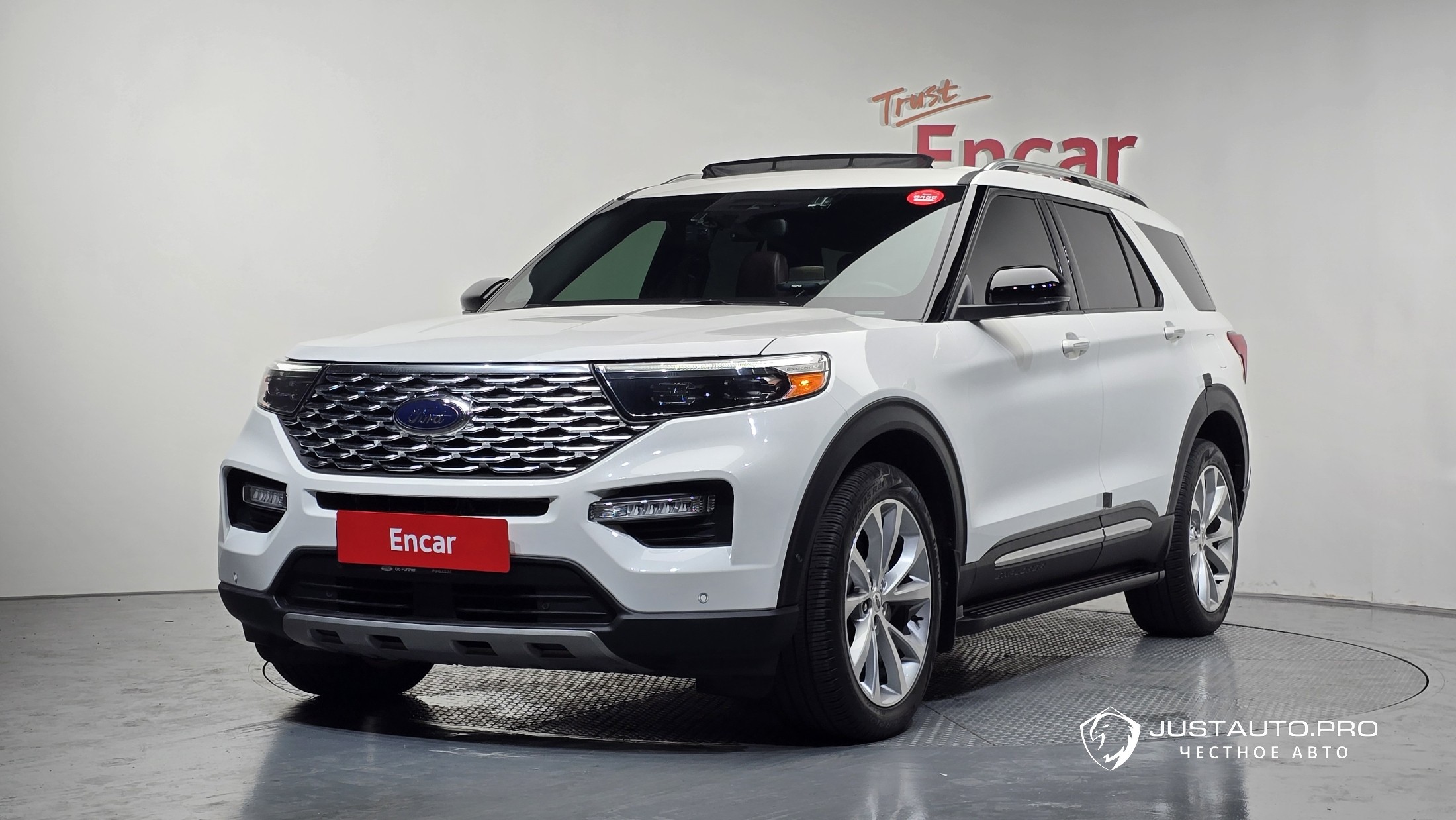 Автомобиль Ford Explorer