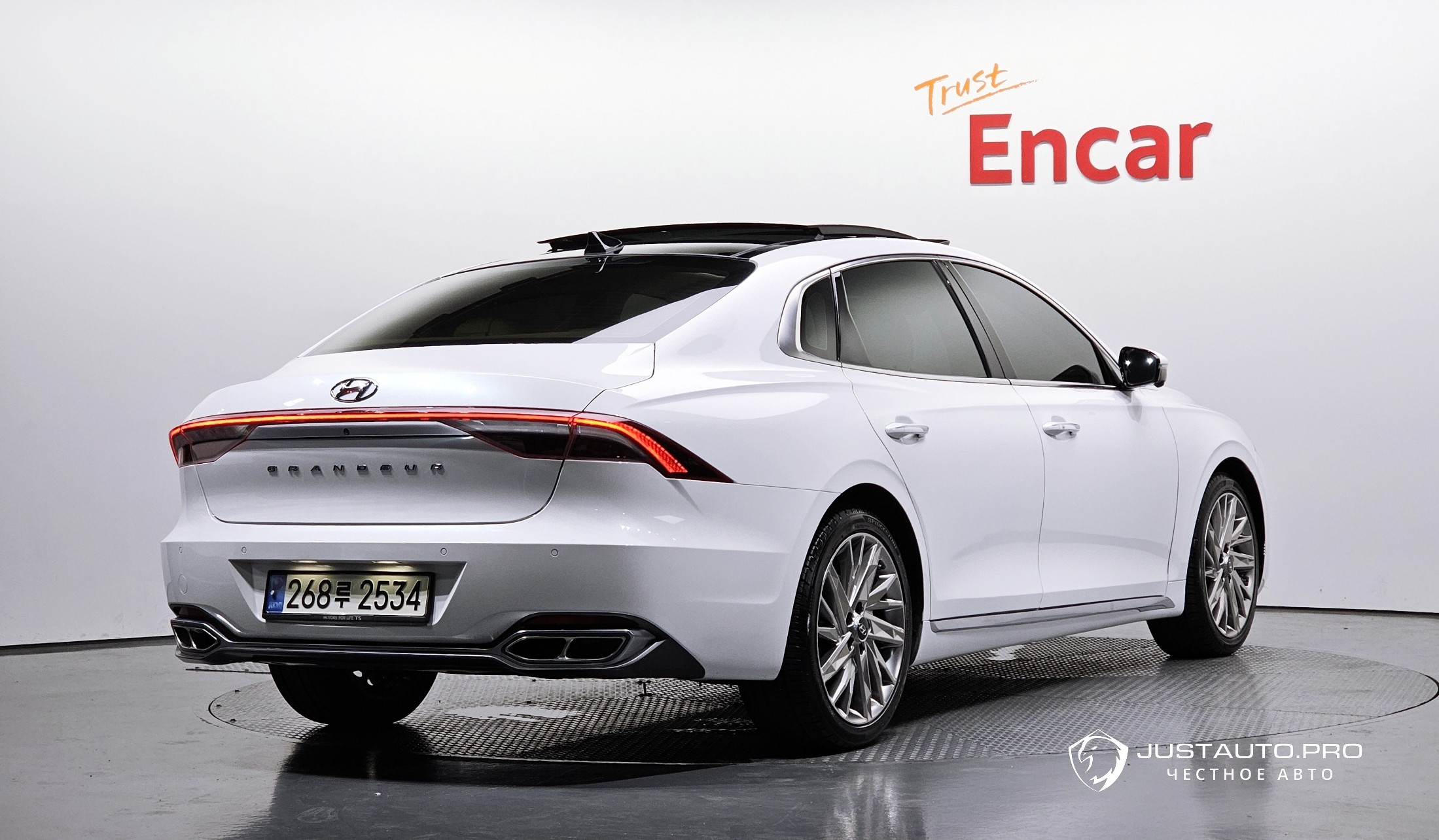 Автомобиль Hyundai Grandeur