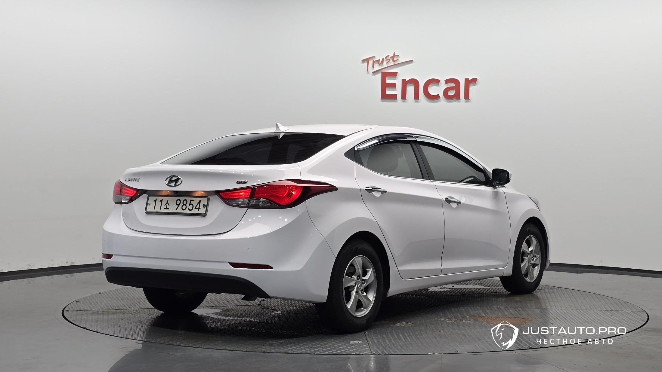 Автомобиль Hyundai AVANTE