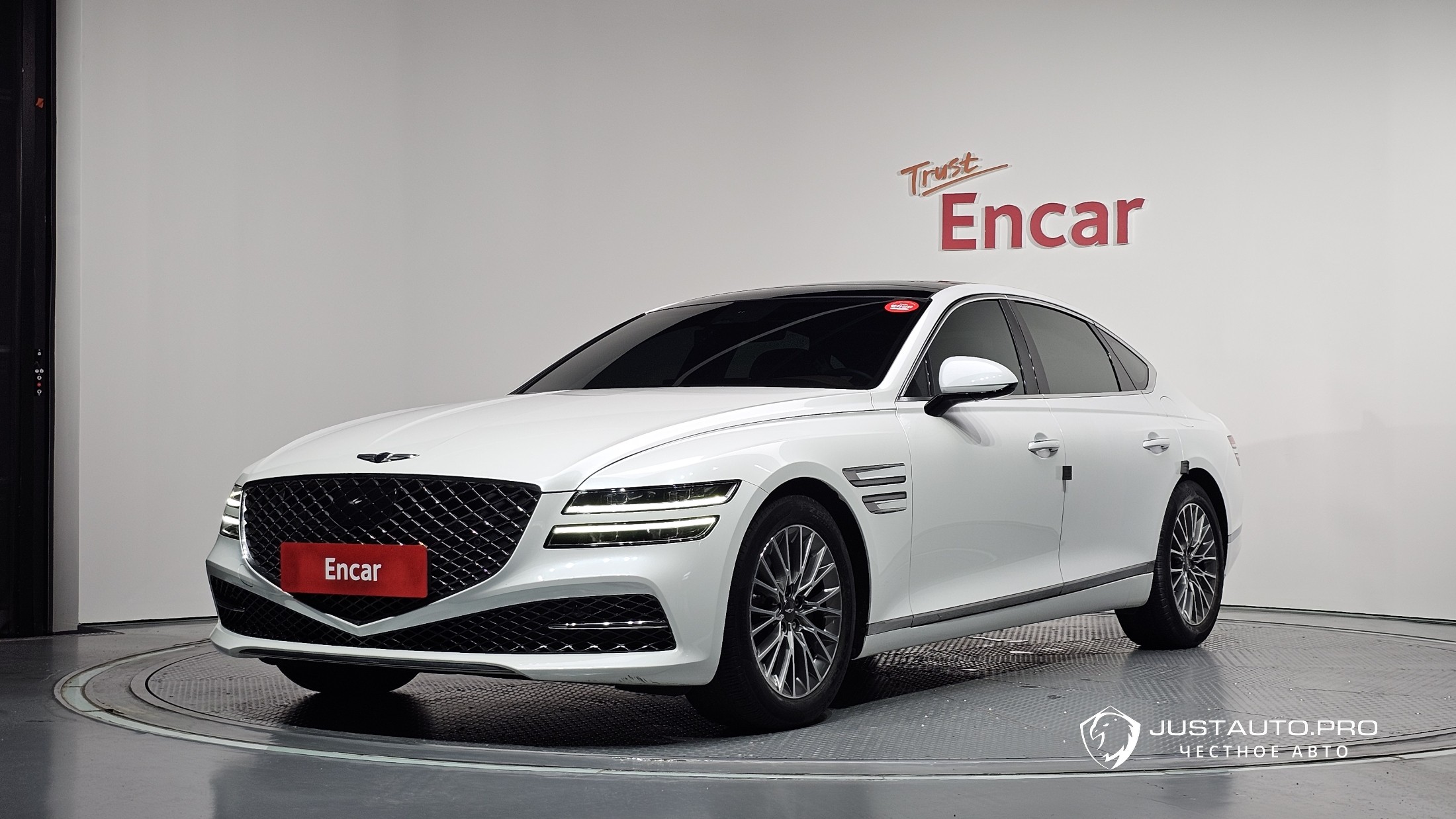 Автомобиль Genesis G80