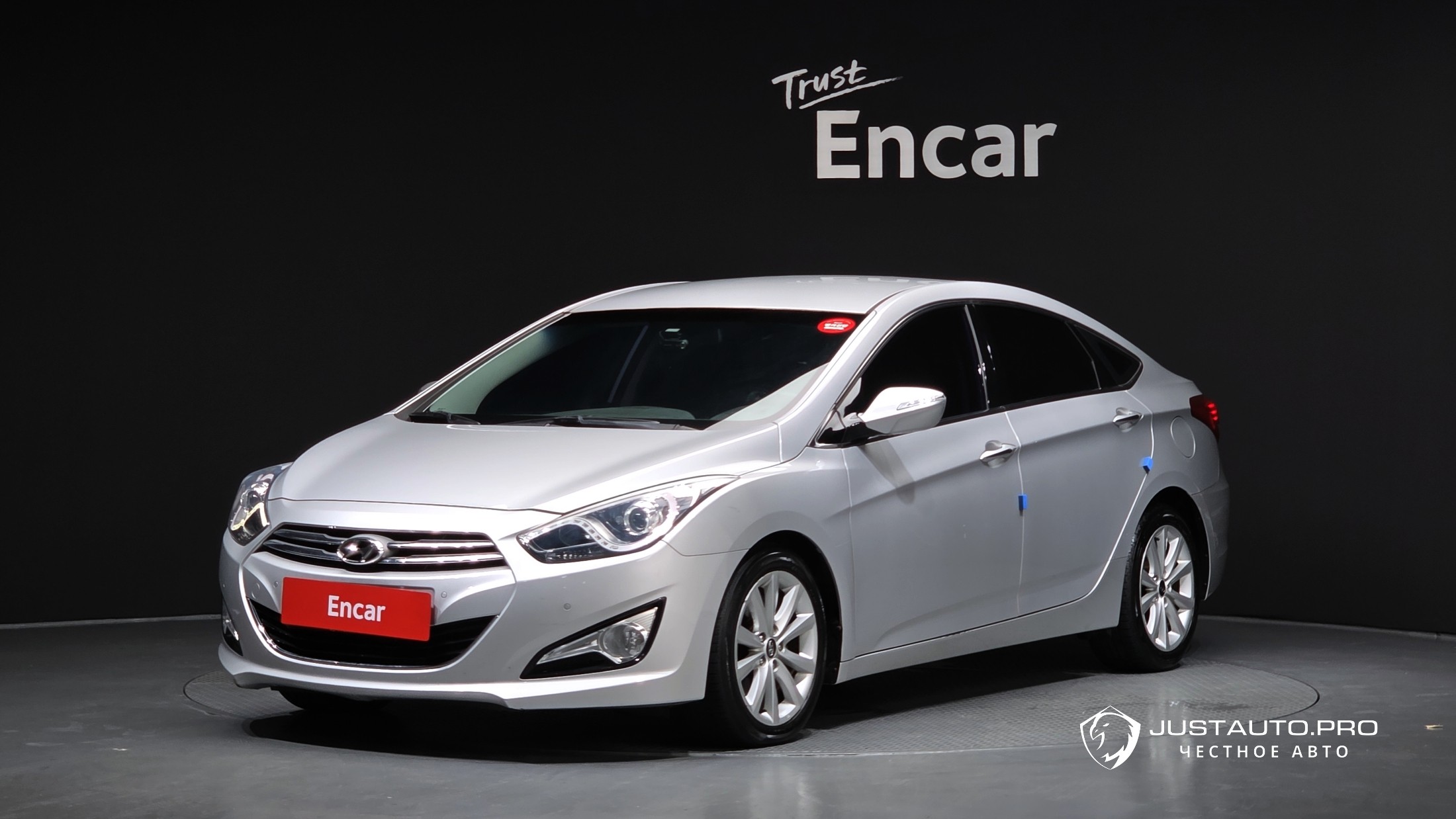 Автомобиль Hyundai i40