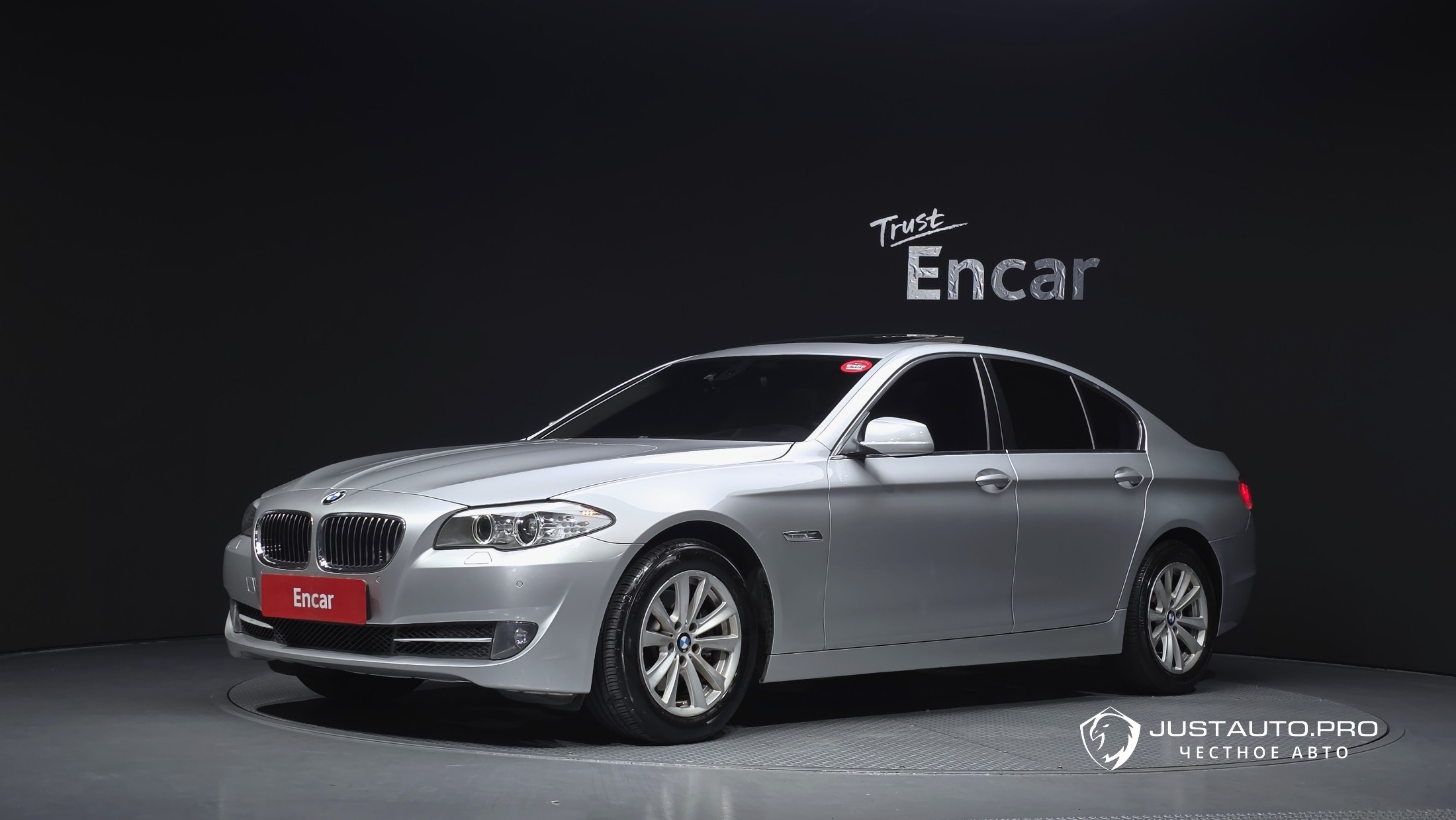 Автомобиль BMW 5-Series