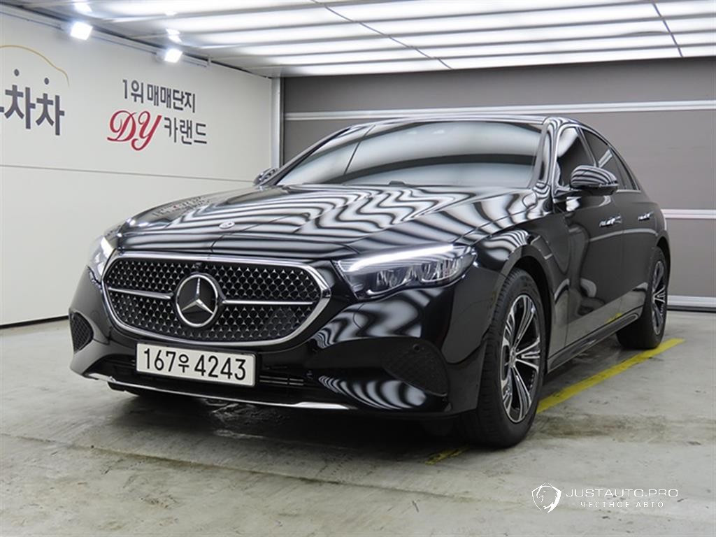 Автомобиль Mercedes-Benz E-Class