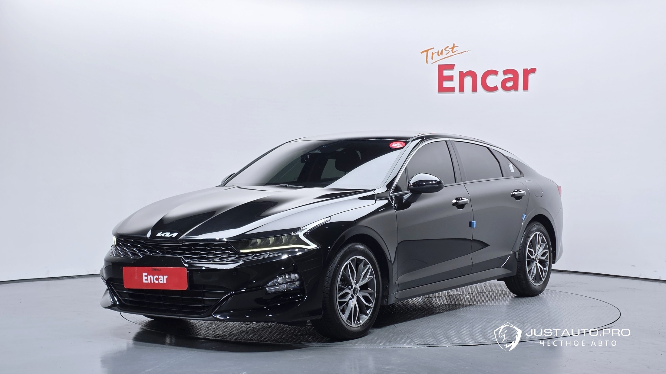 Автомобиль Kia K5