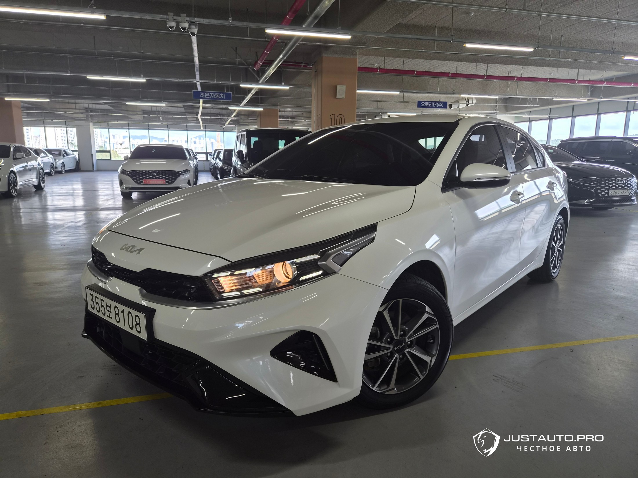 Автомобиль Kia K3