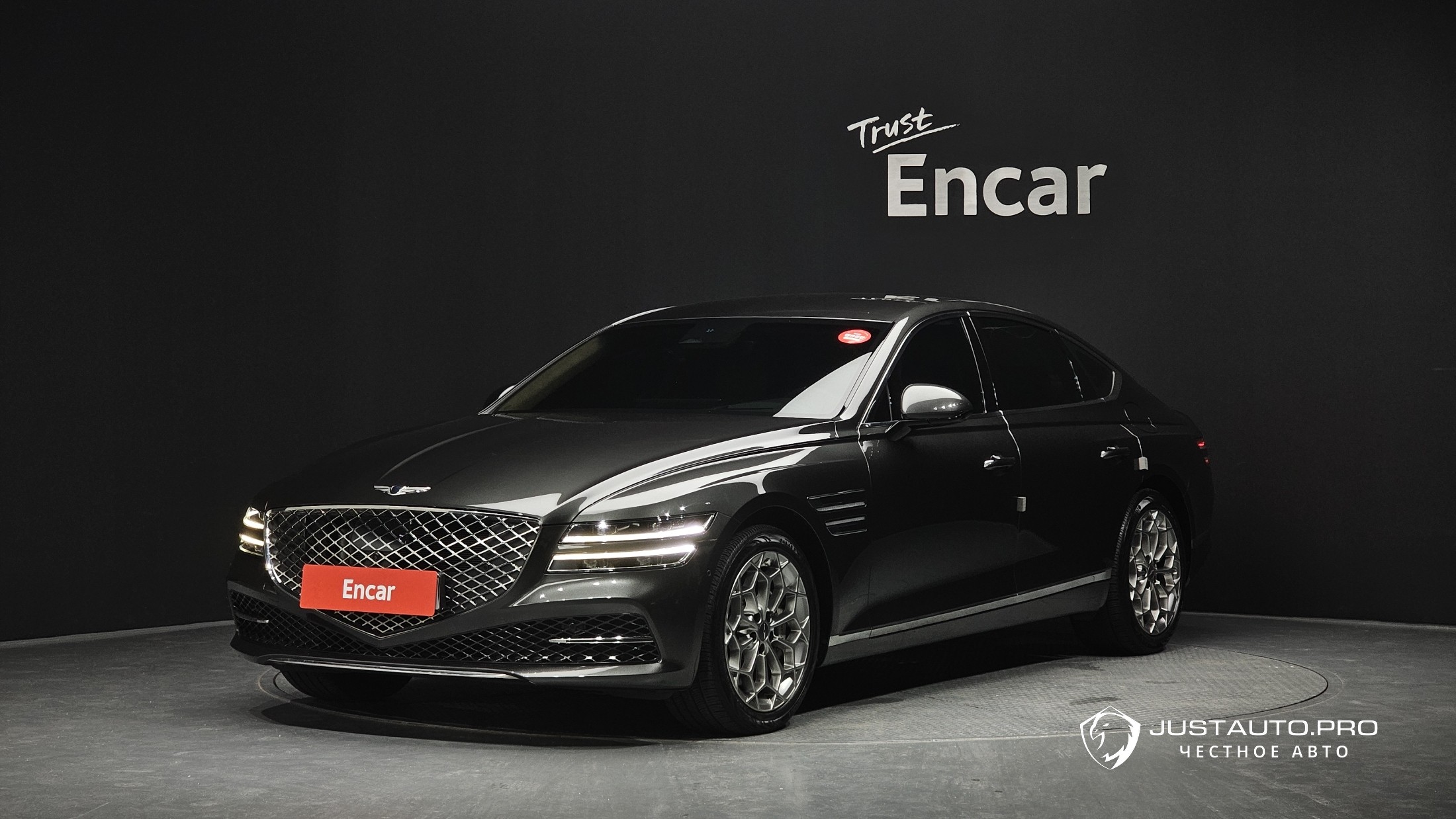 Автомобиль Genesis G80