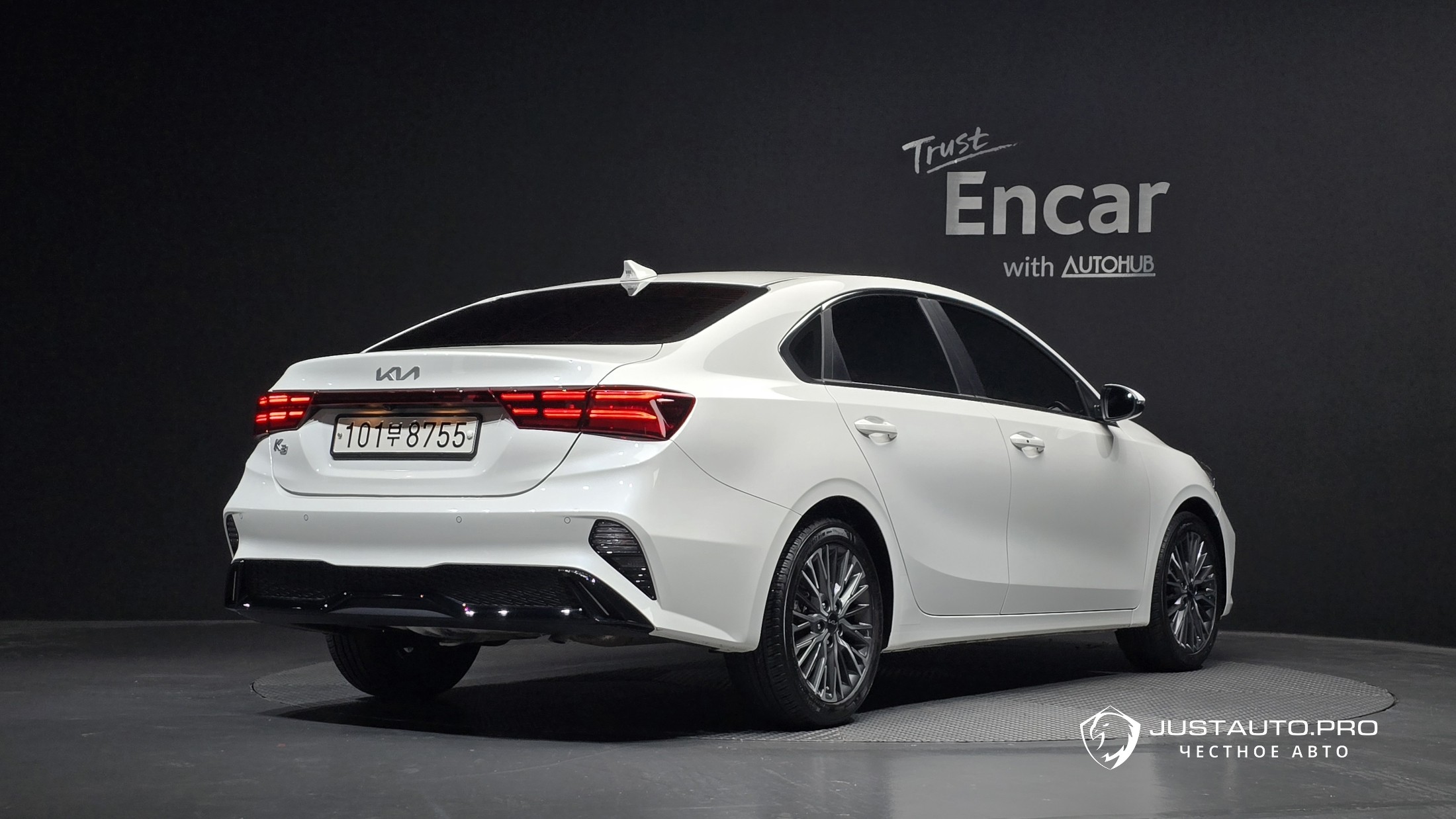 Автомобиль Kia K3