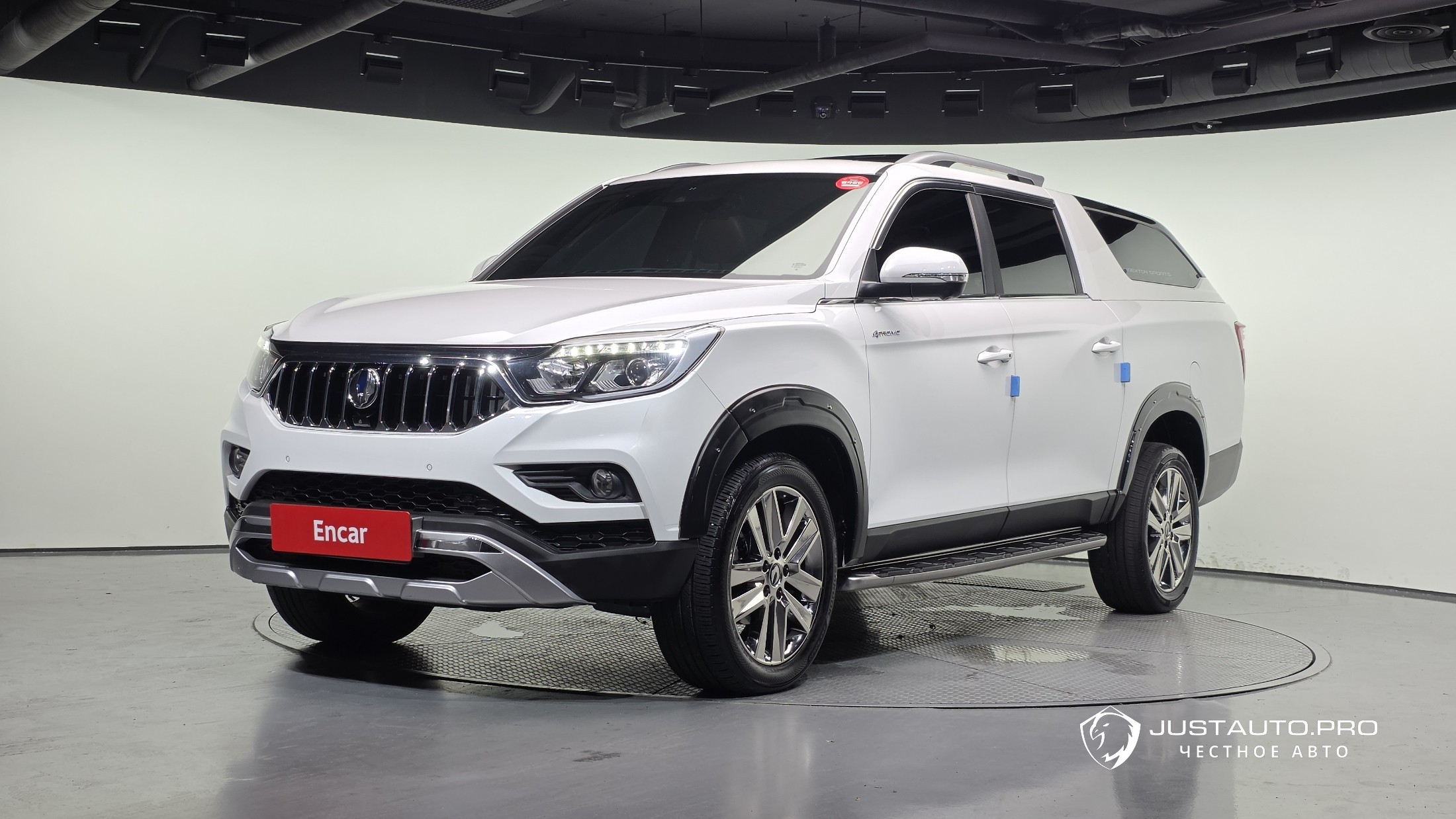 Автомобиль KG_Mobility_Ssangyong Rexton