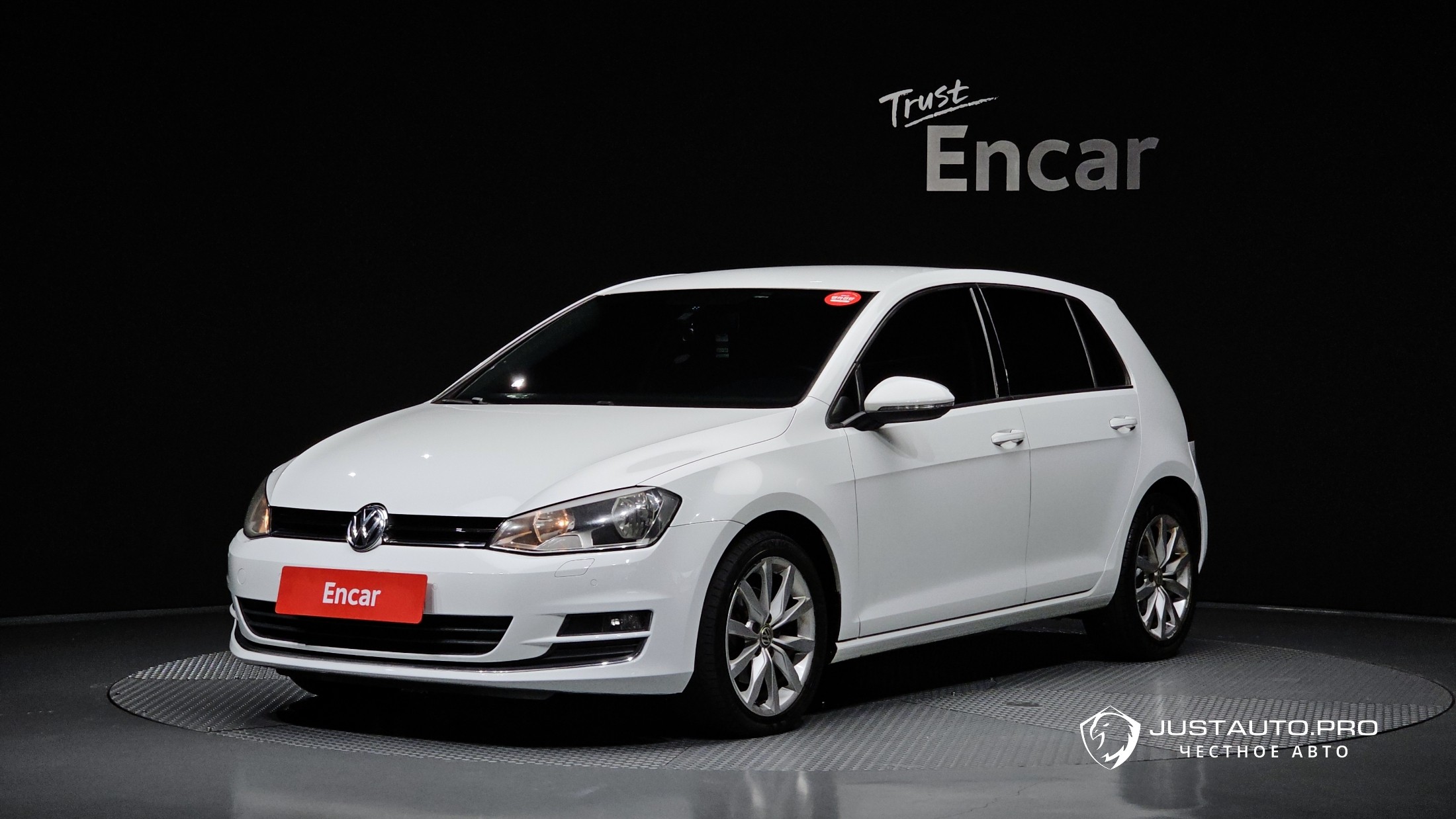 Автомобиль Volkswagen Golf