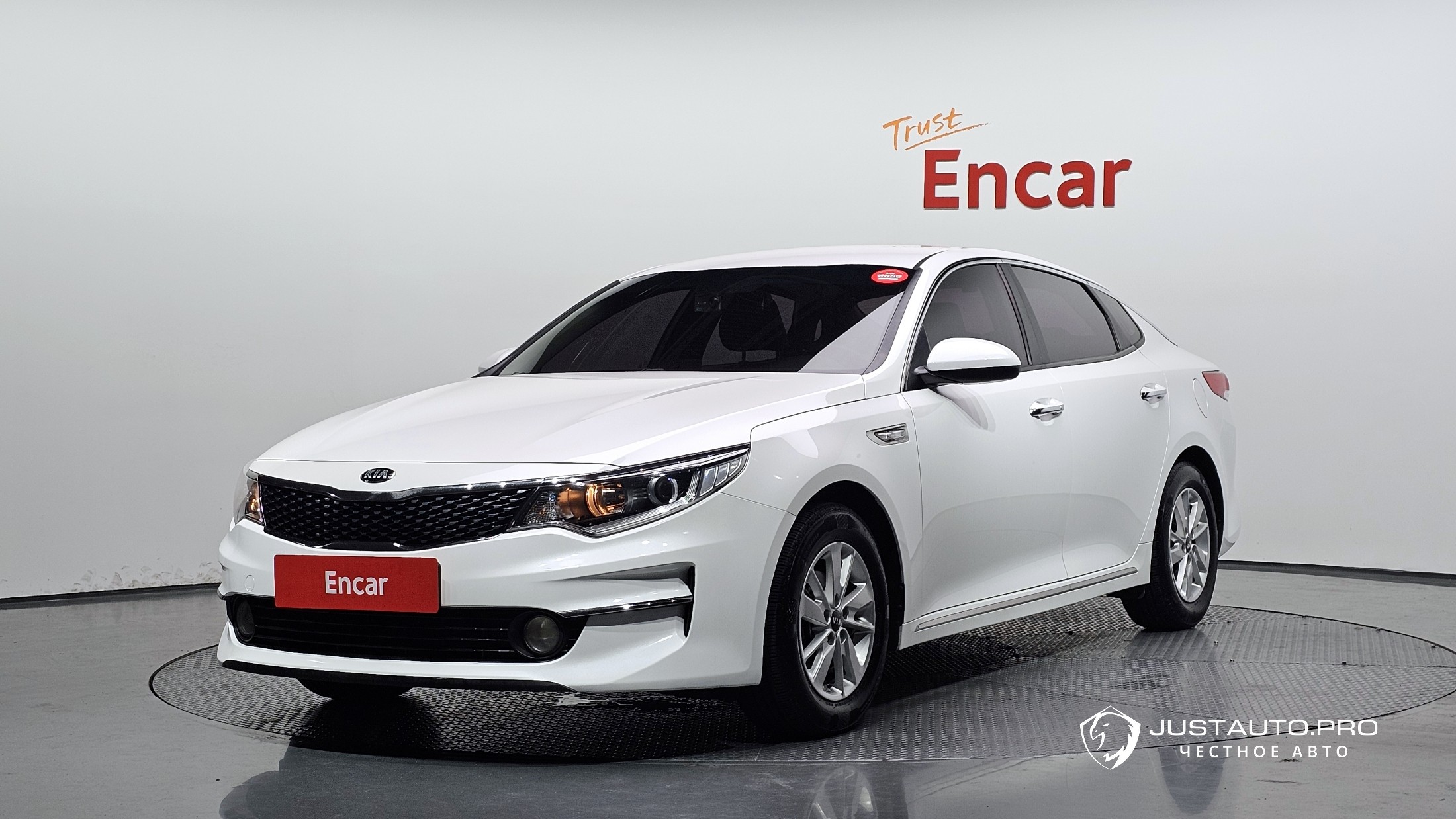 Автомобиль Kia K5