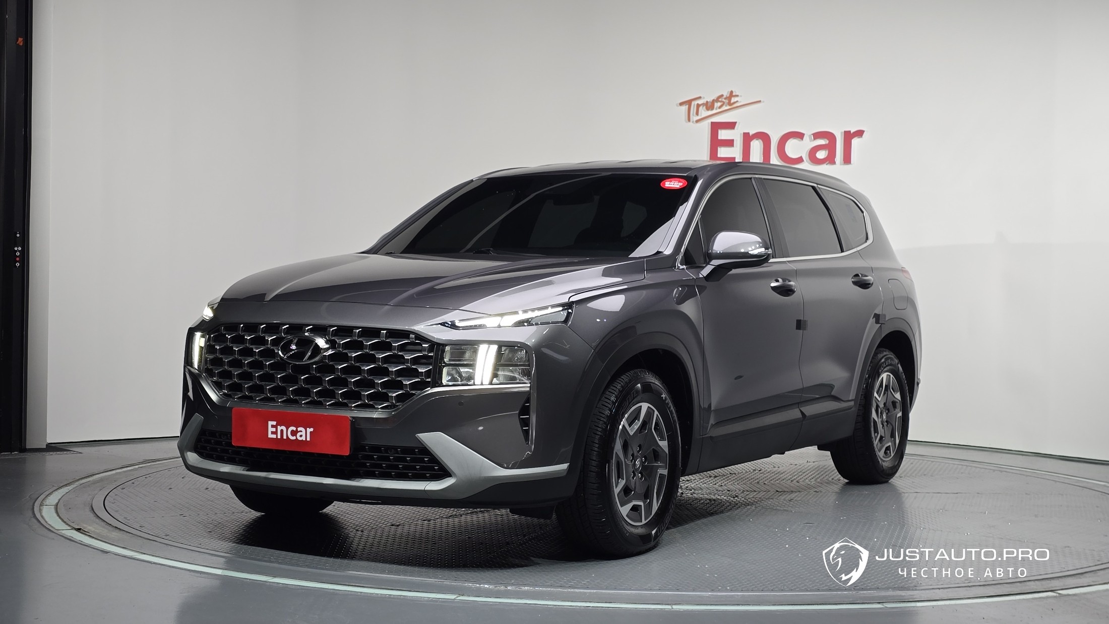 Автомобиль Hyundai Santafe