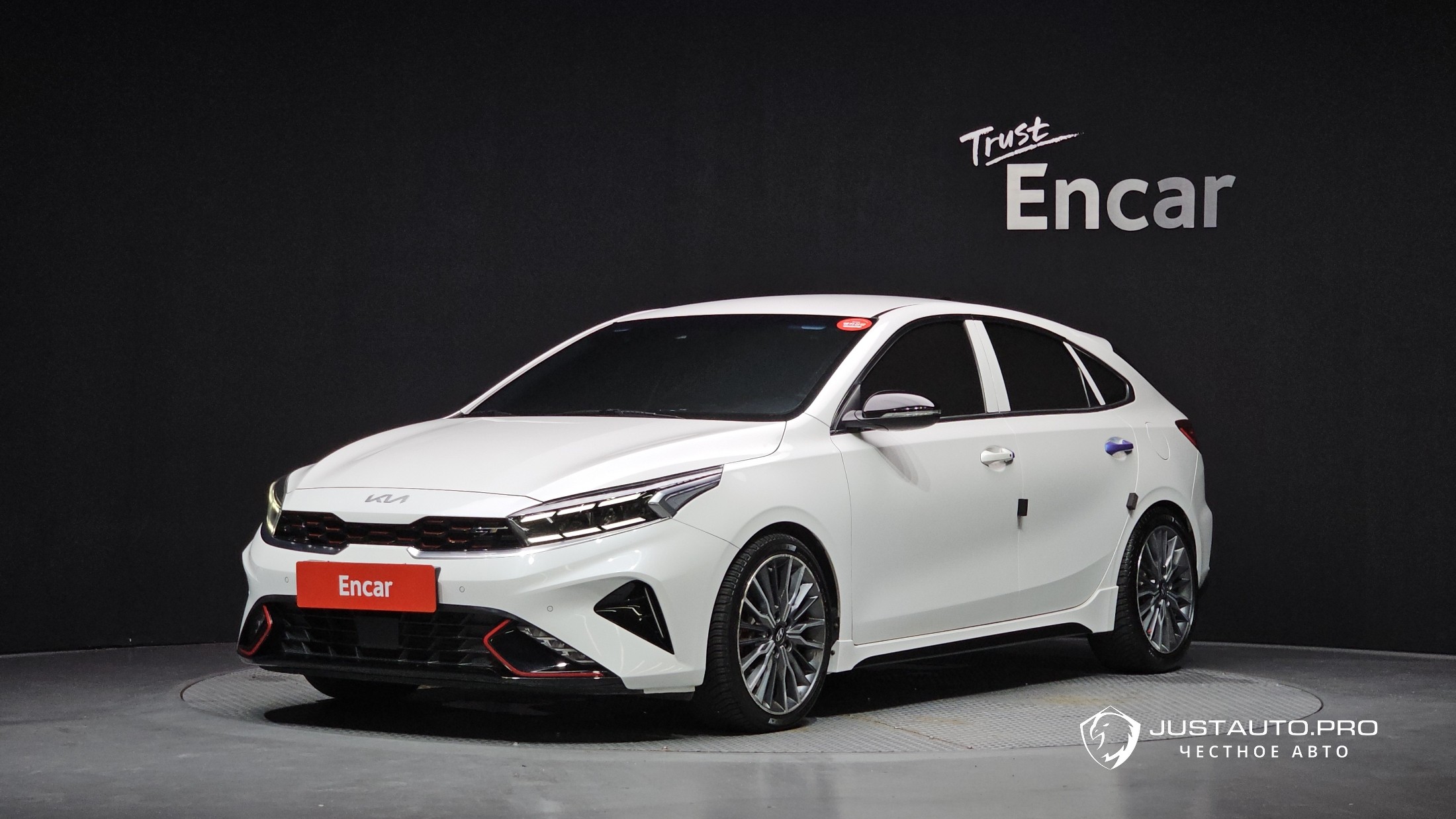 Автомобиль Kia K3