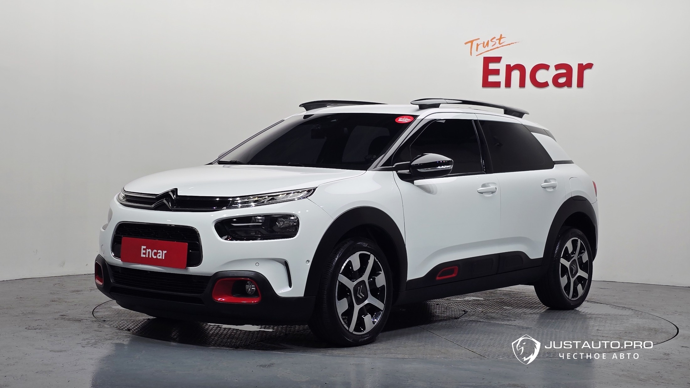 Автомобиль Citroen-DS C4 CACTUS