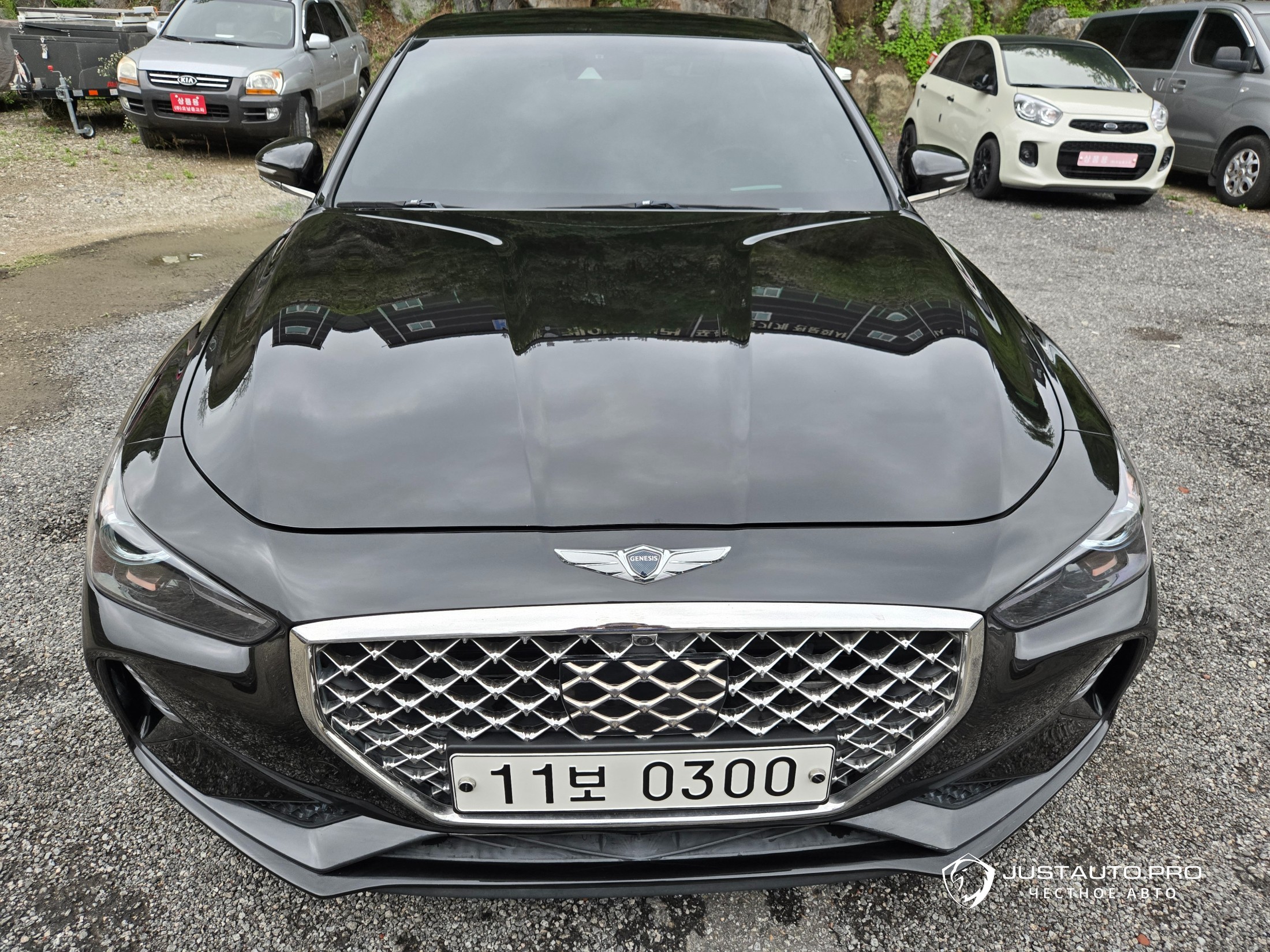 Автомобиль Genesis G70