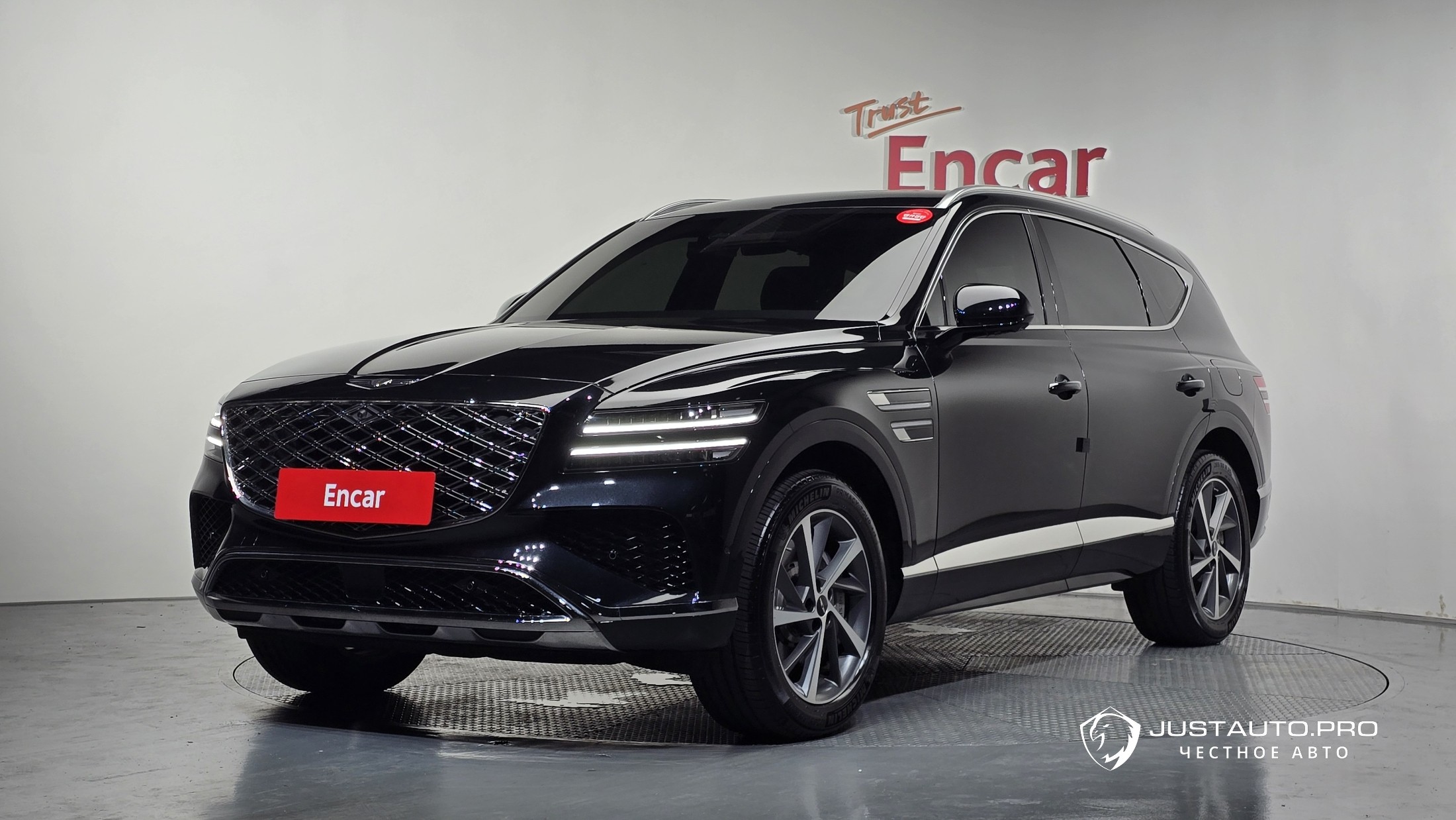 Автомобиль Genesis GV80