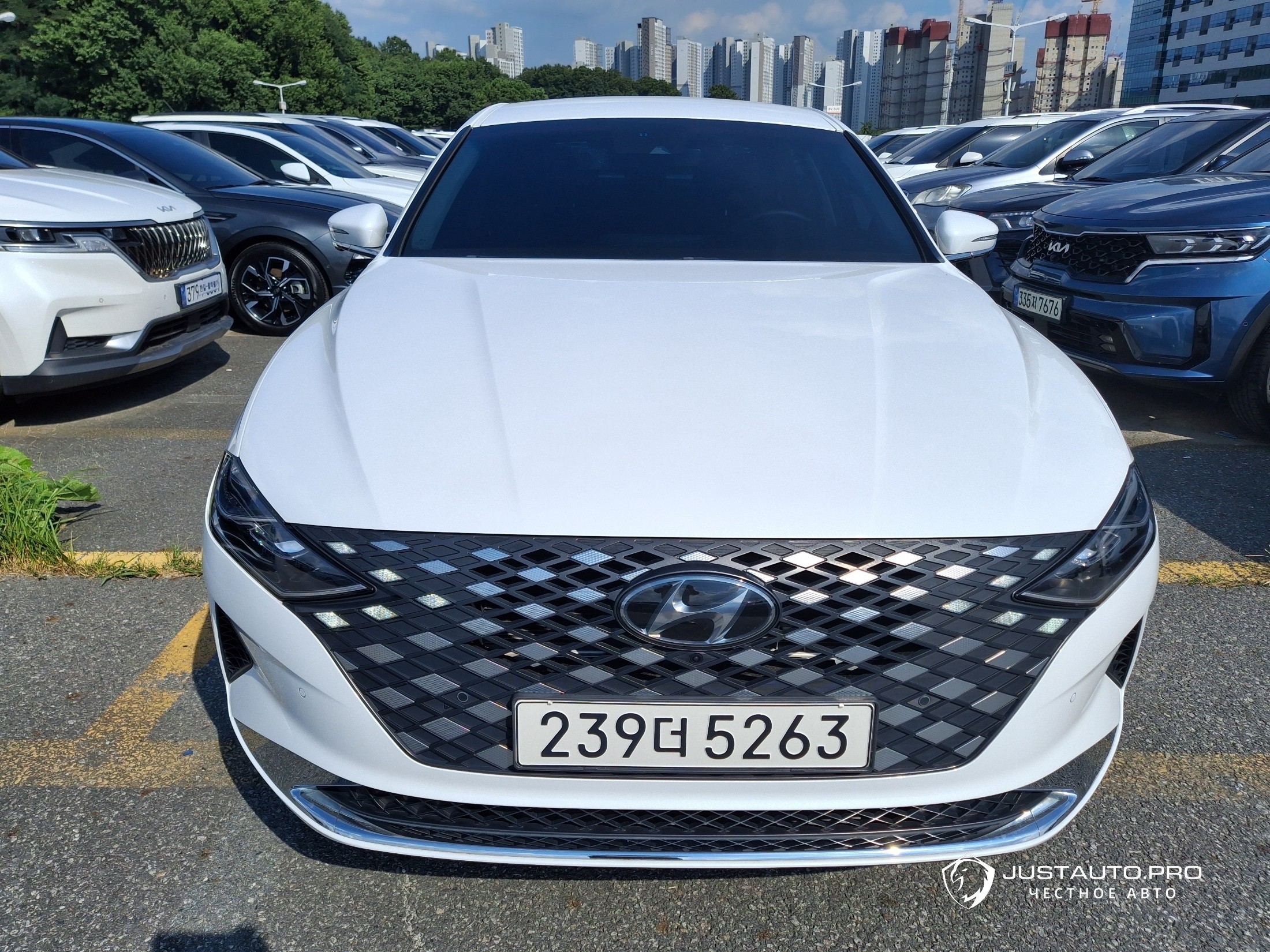Автомобиль Hyundai Grandeur