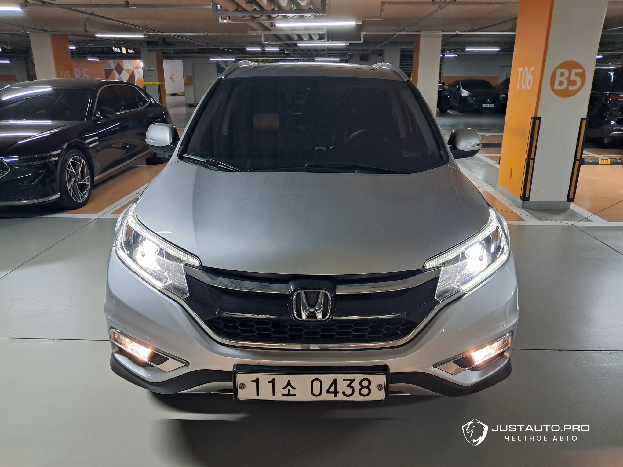Автомобиль Honda CR-V