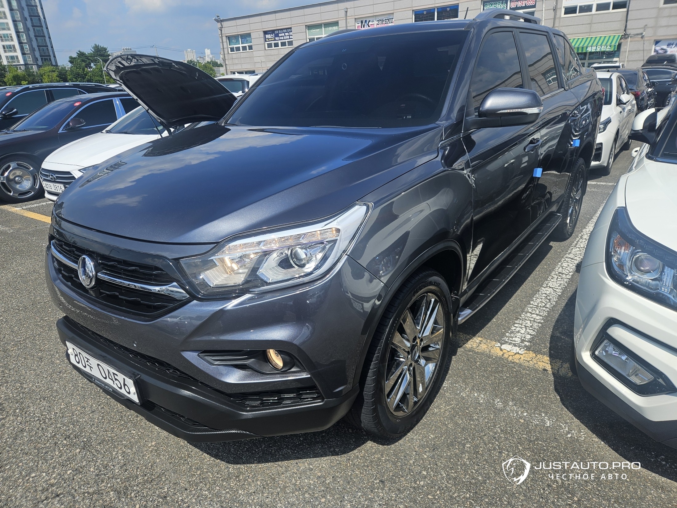 Автомобиль KG_Mobility_Ssangyong Rexton