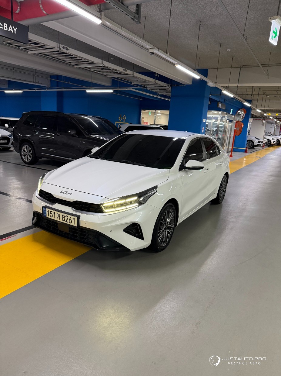 Автомобиль Kia K3