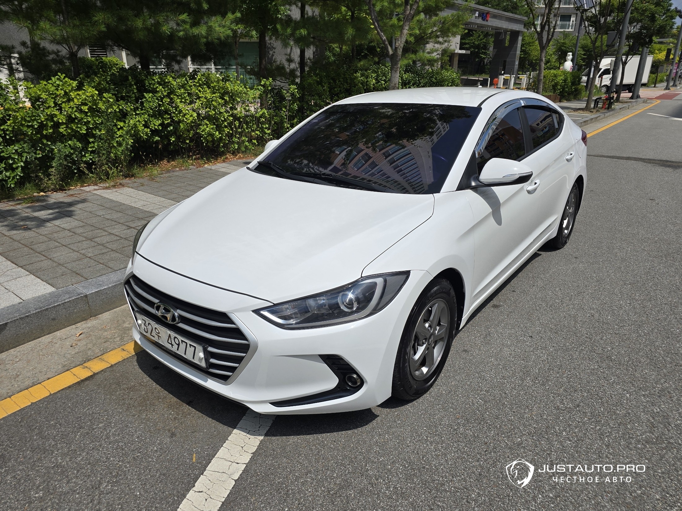 Автомобиль Hyundai AVANTE