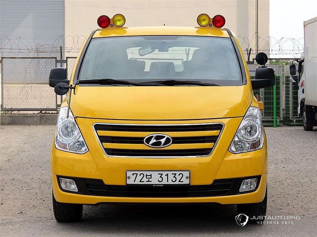 Автомобиль Hyundai Starex