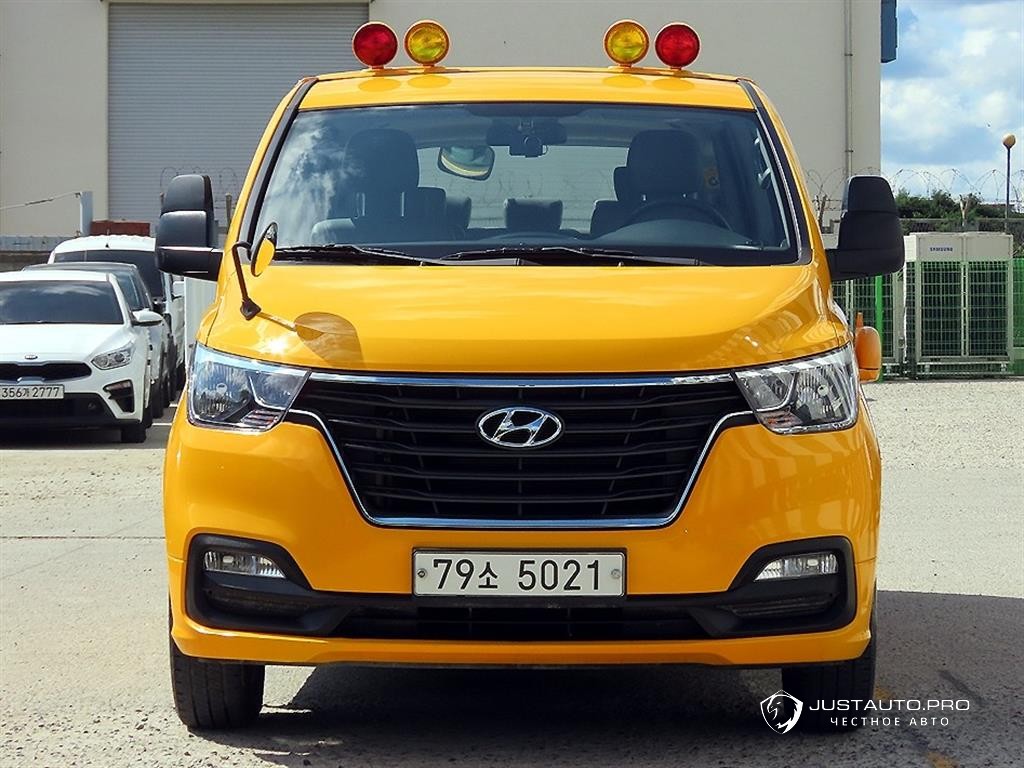 Автомобиль Hyundai Starex