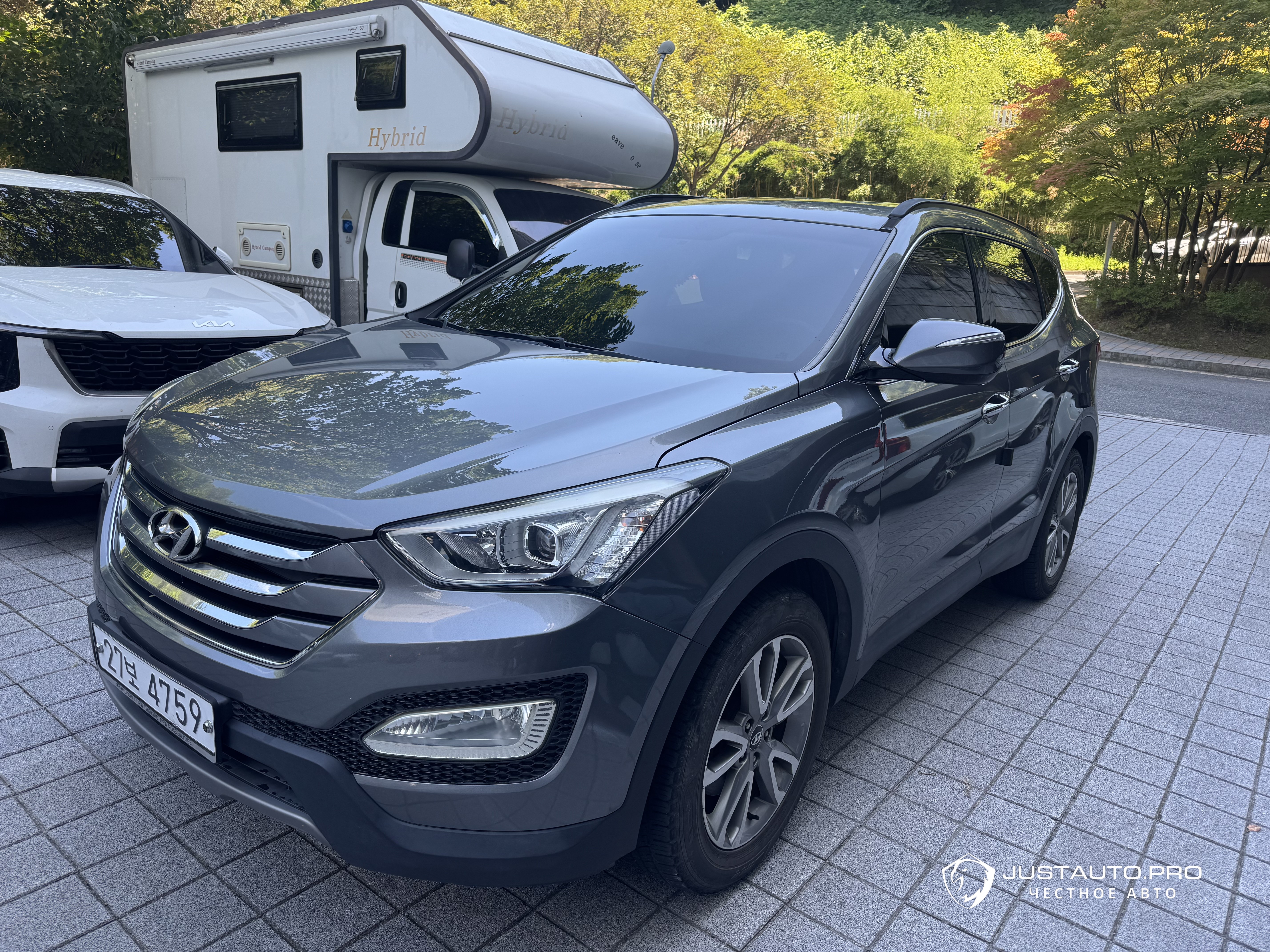 Автомобиль Hyundai Santafe