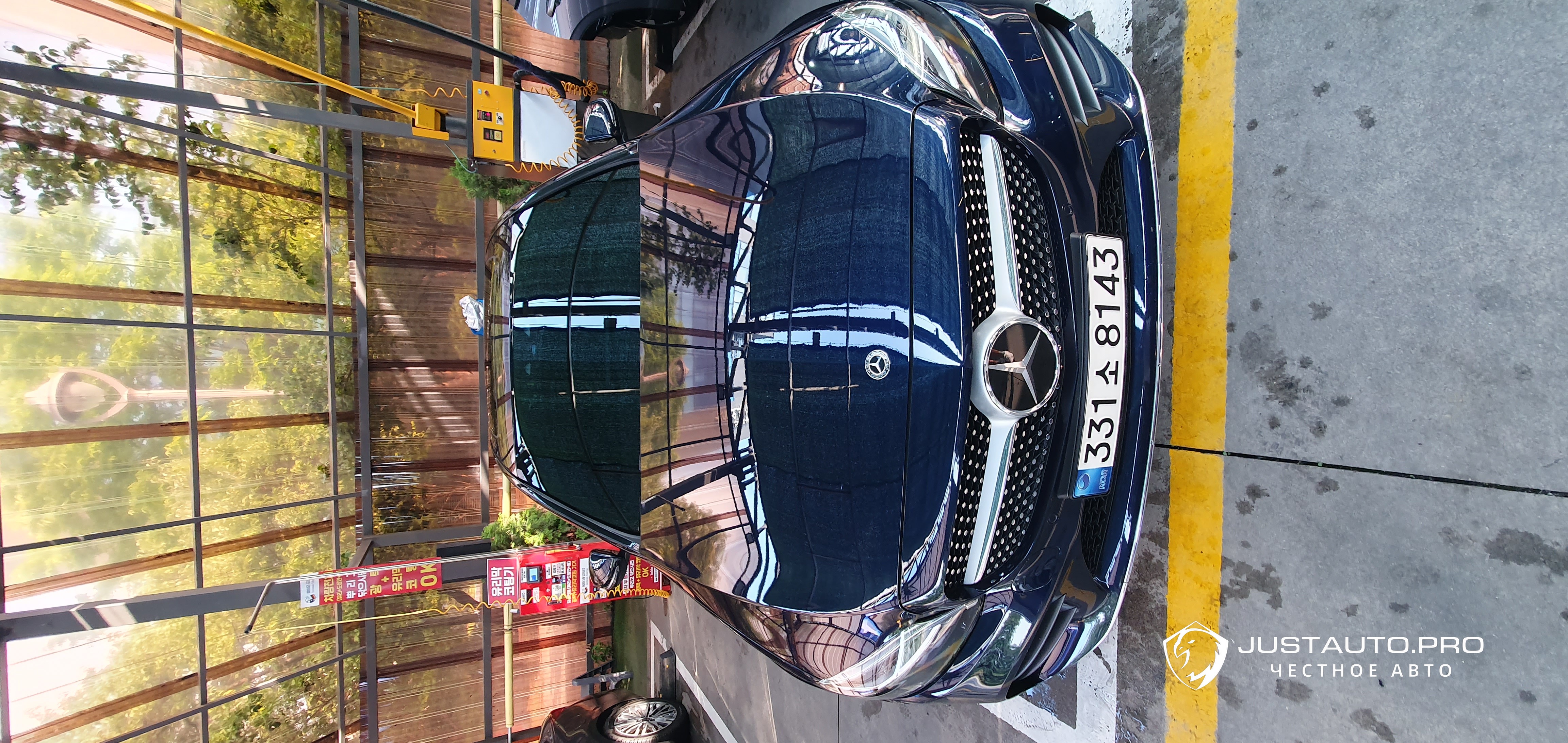Автомобиль Mercedes-Benz C-Class