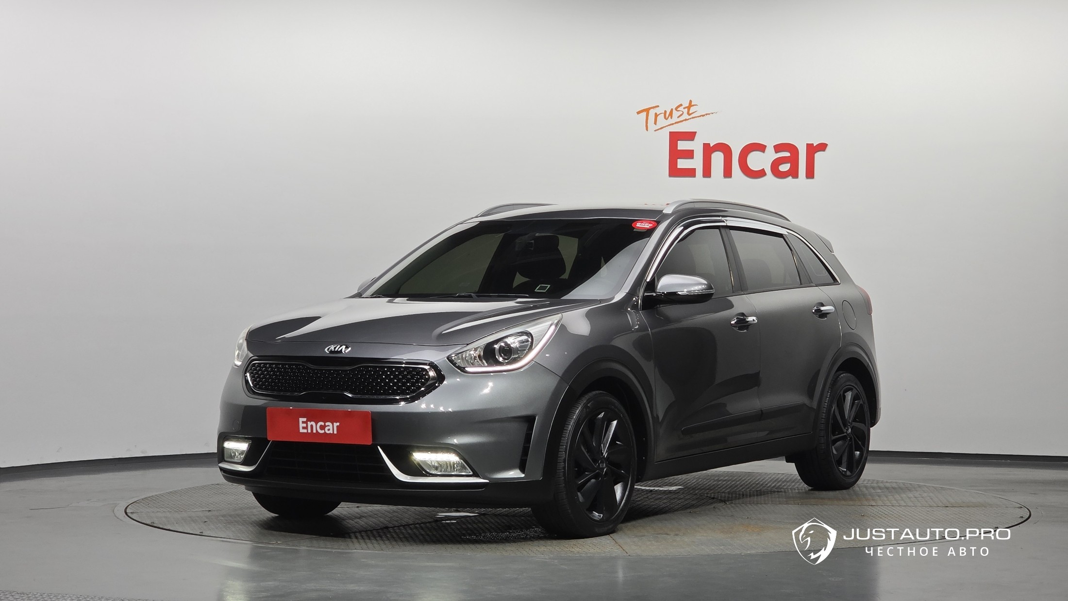 Автомобиль Kia Niro