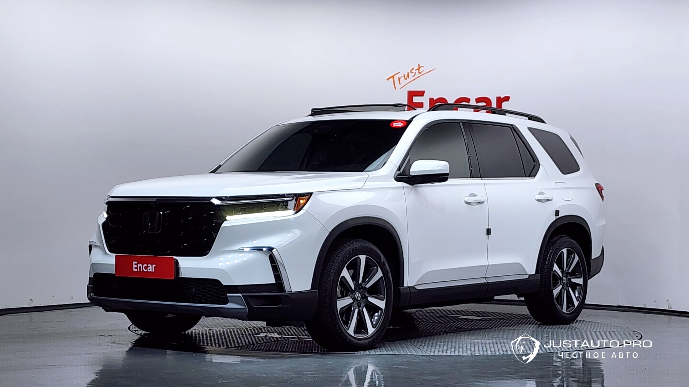 Автомобиль Honda Pilot