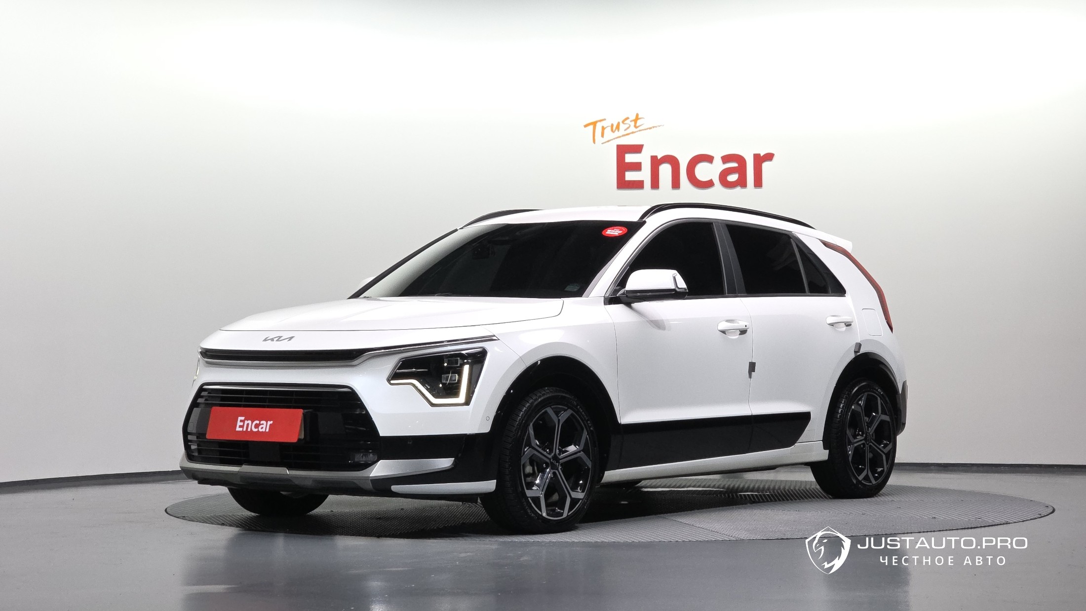 Автомобиль Kia Niro