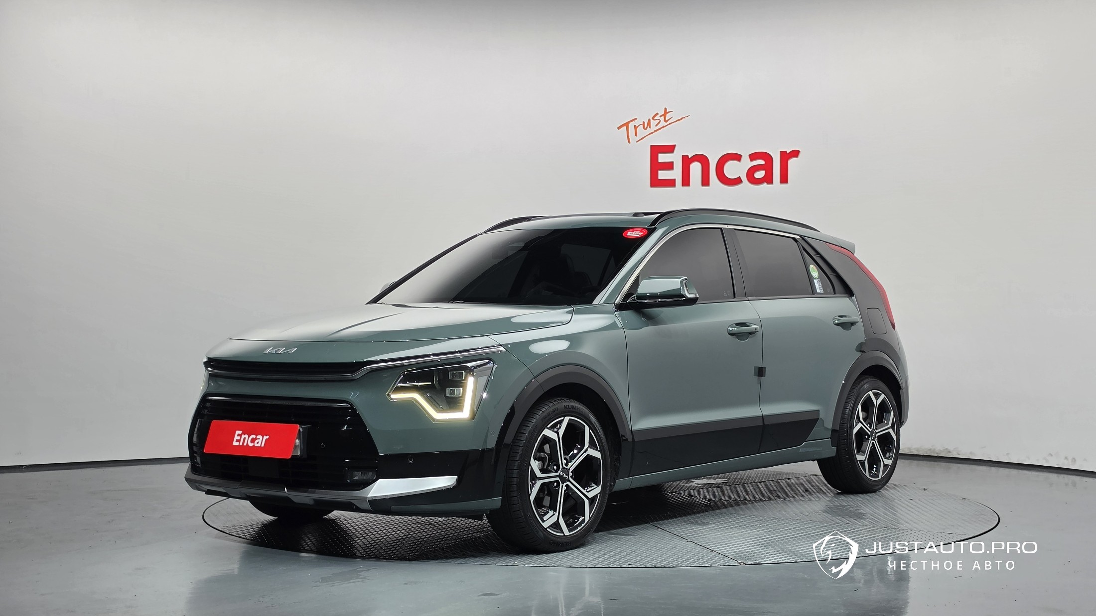 Автомобиль Kia Niro