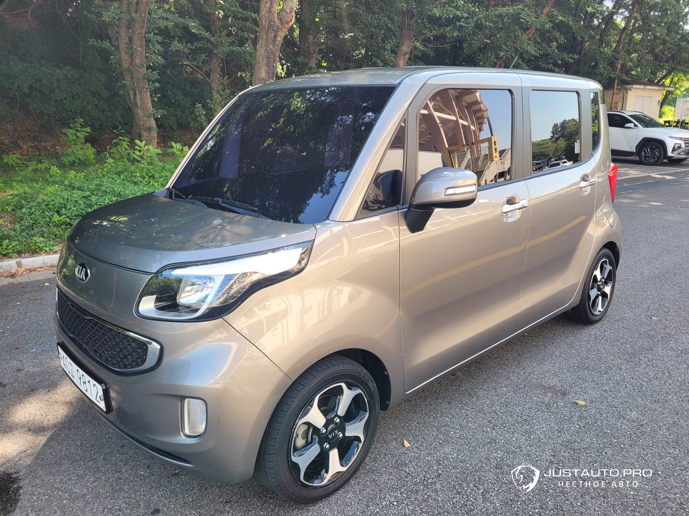 Автомобиль Kia RAY