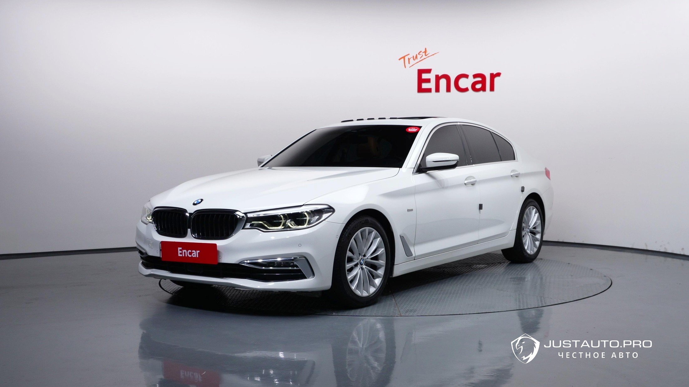 Автомобиль BMW 5-Series