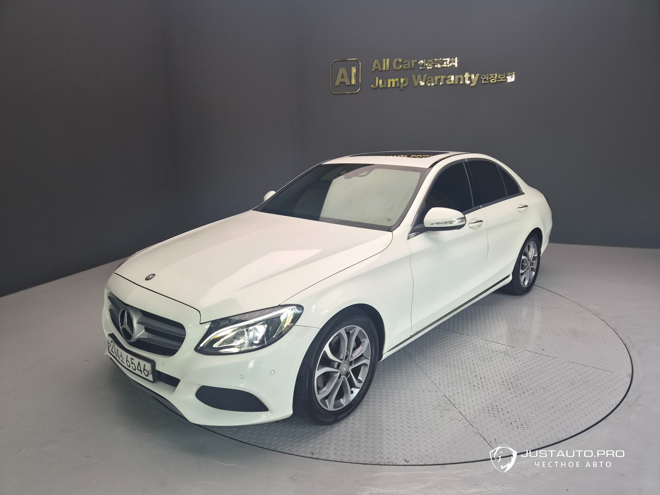 Автомобиль Mercedes-Benz C-Class