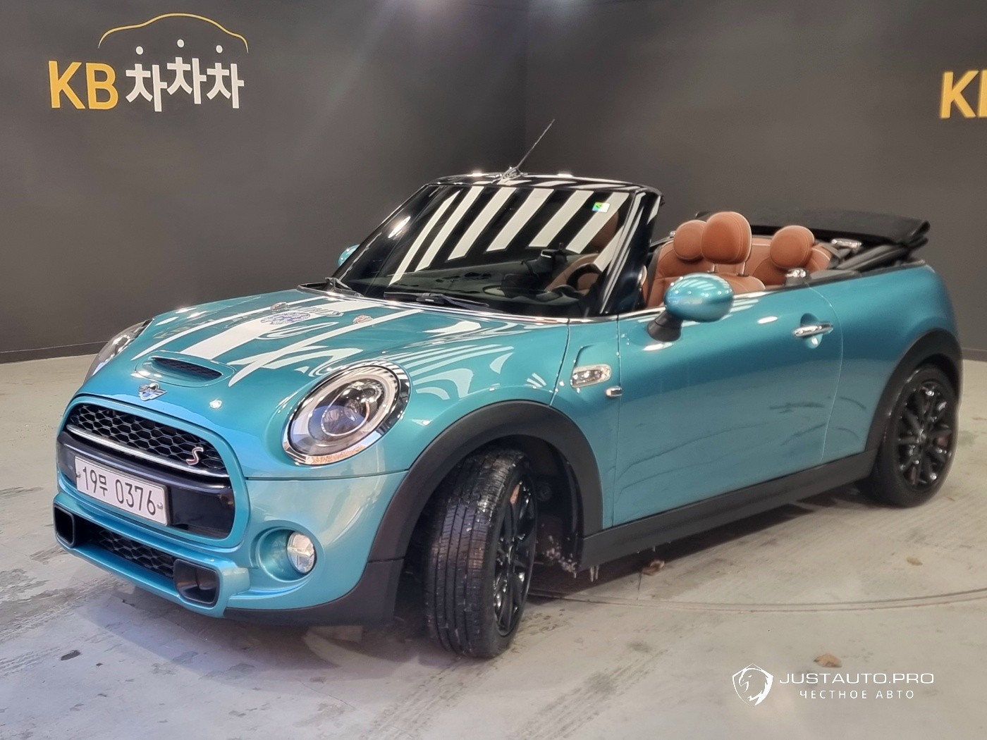 Автомобиль Mini Cooper Convertible