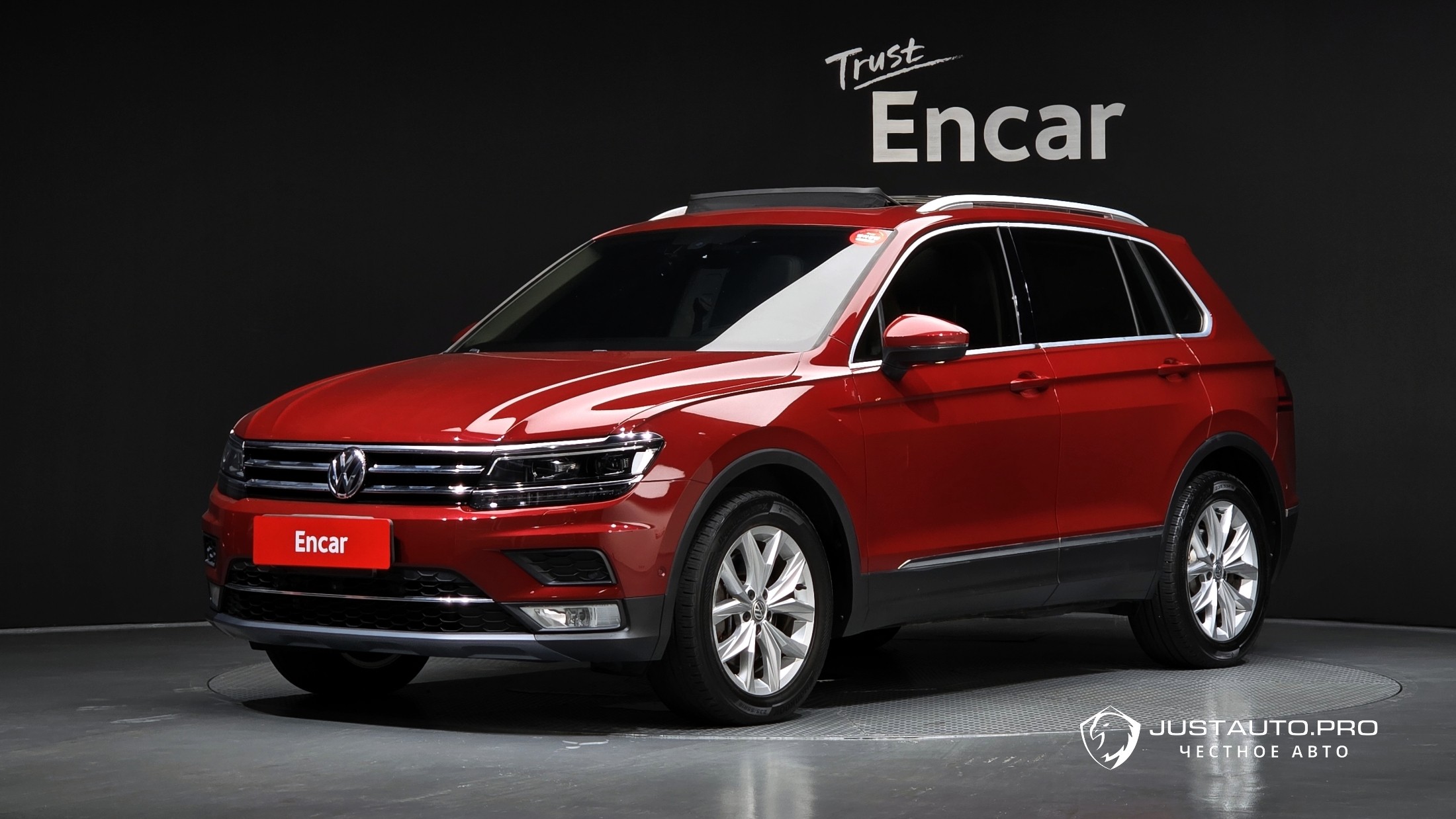 Автомобиль Volkswagen Tiguan