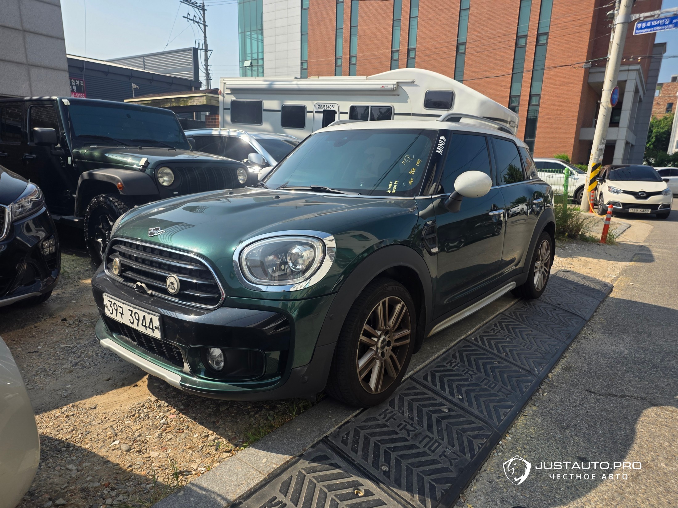 Автомобиль Mini Countryman