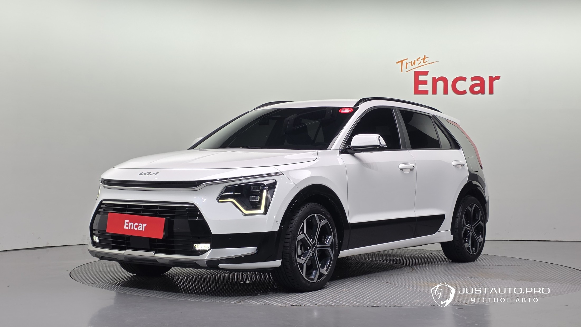 Автомобиль Kia Niro
