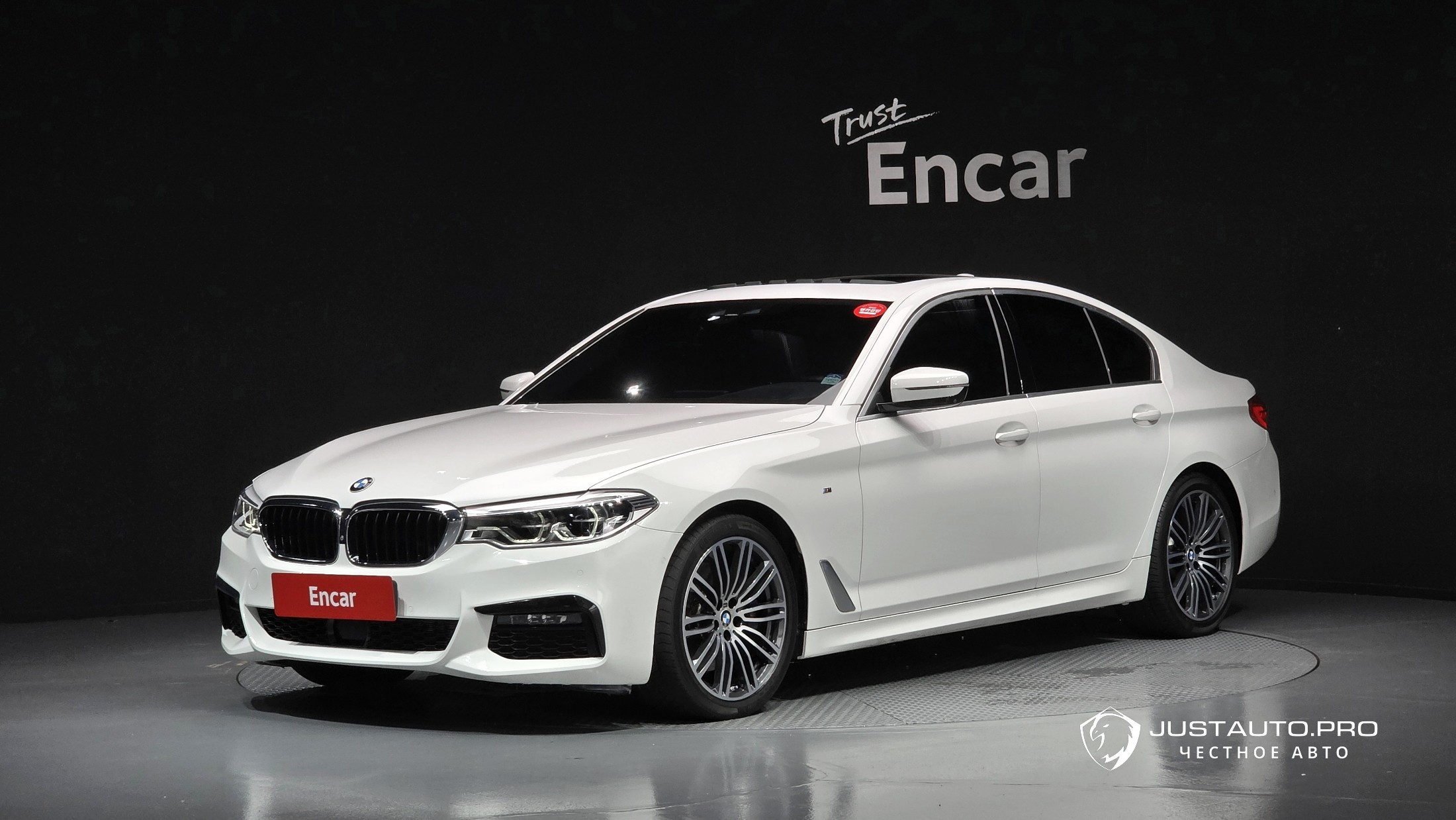 Автомобиль BMW 5-Series