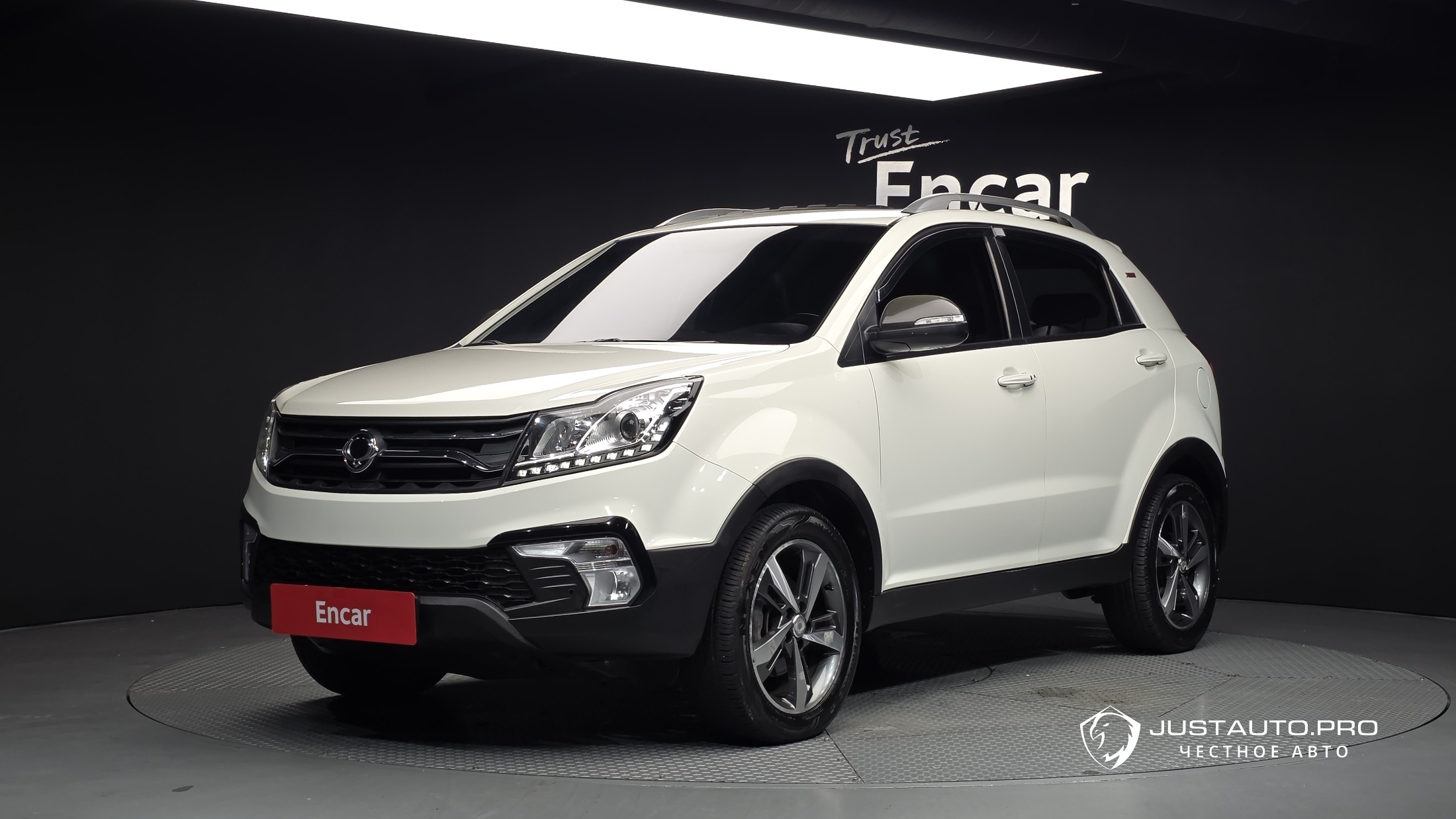 Автомобиль KG_Mobility_Ssangyong KORANDO