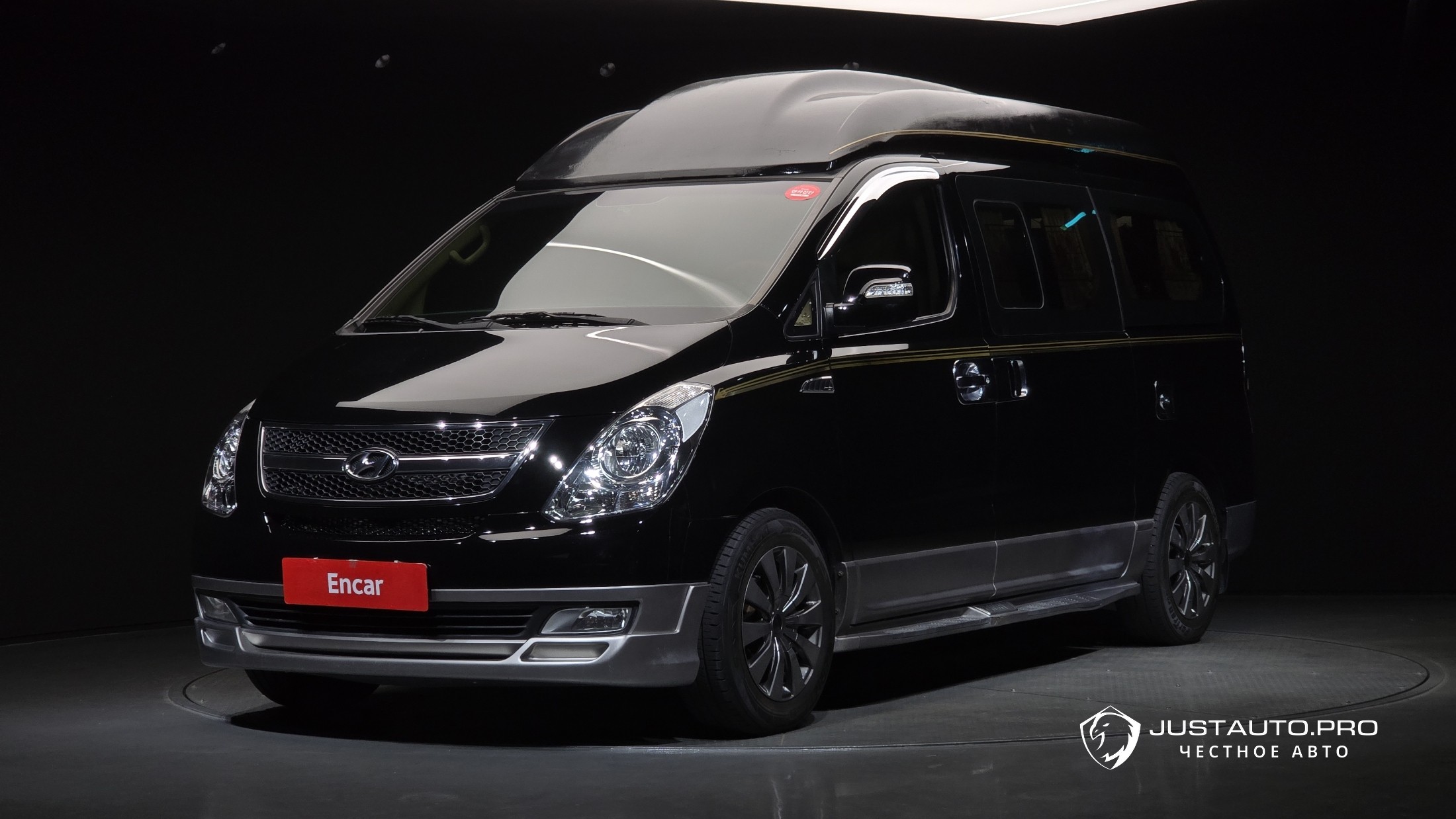 Автомобиль Hyundai Starex